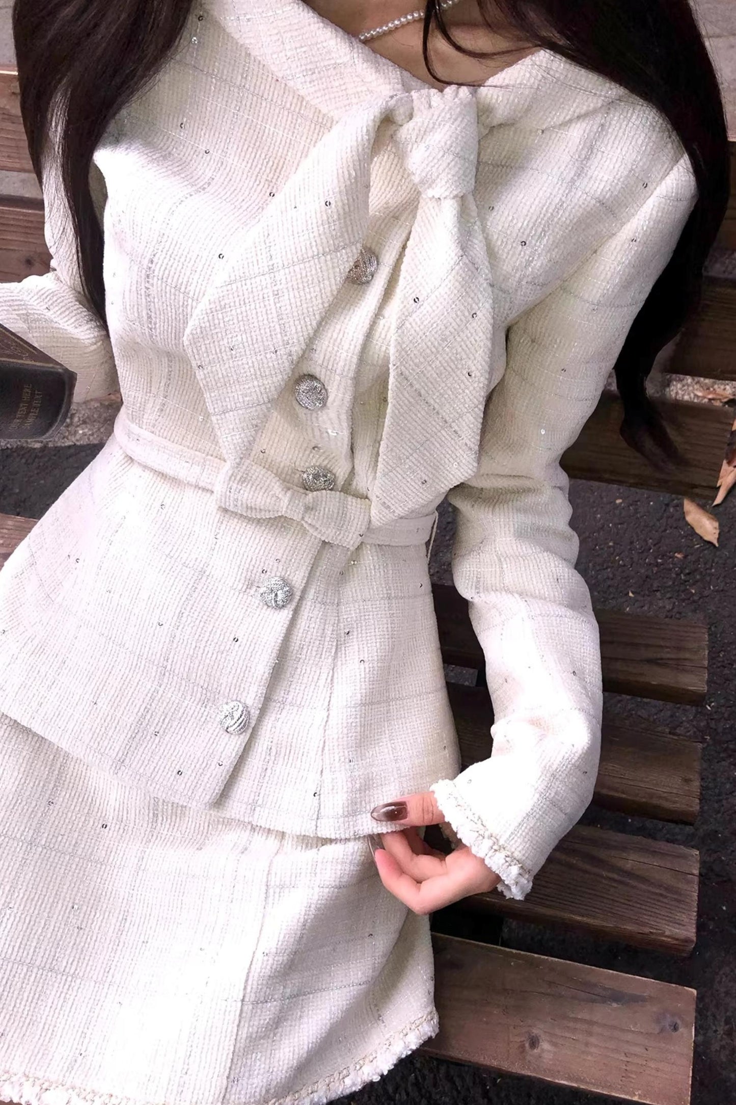 Elegant Narcissus Ribbon Suit Set-Up