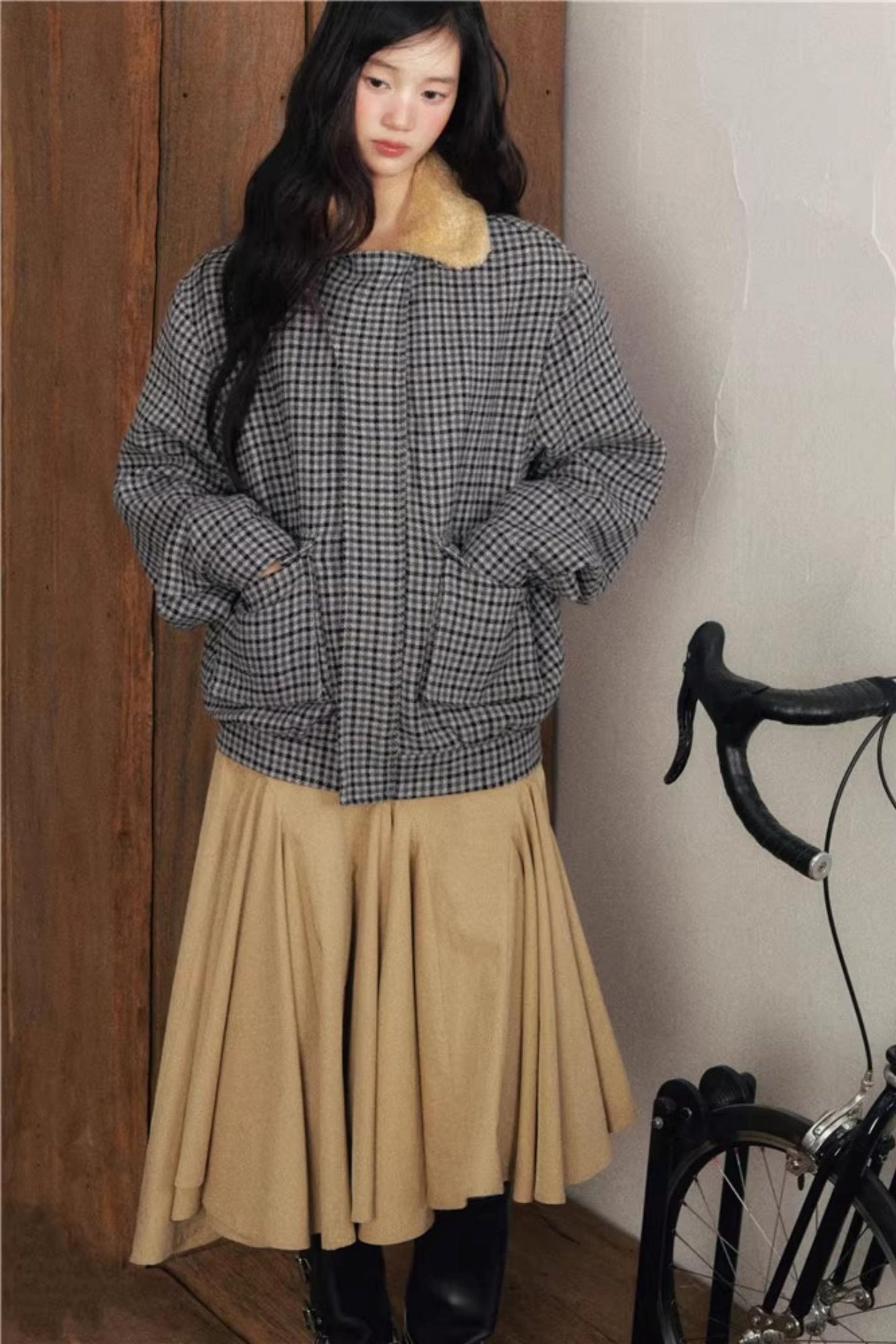 Edge Large Irregular Skirt