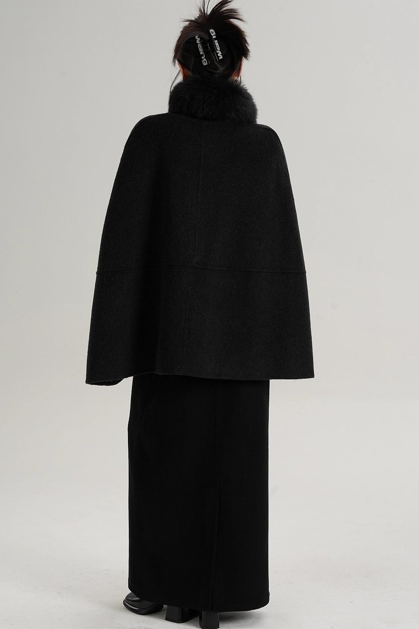 Elegant Fox Fur Wool Cape Coat