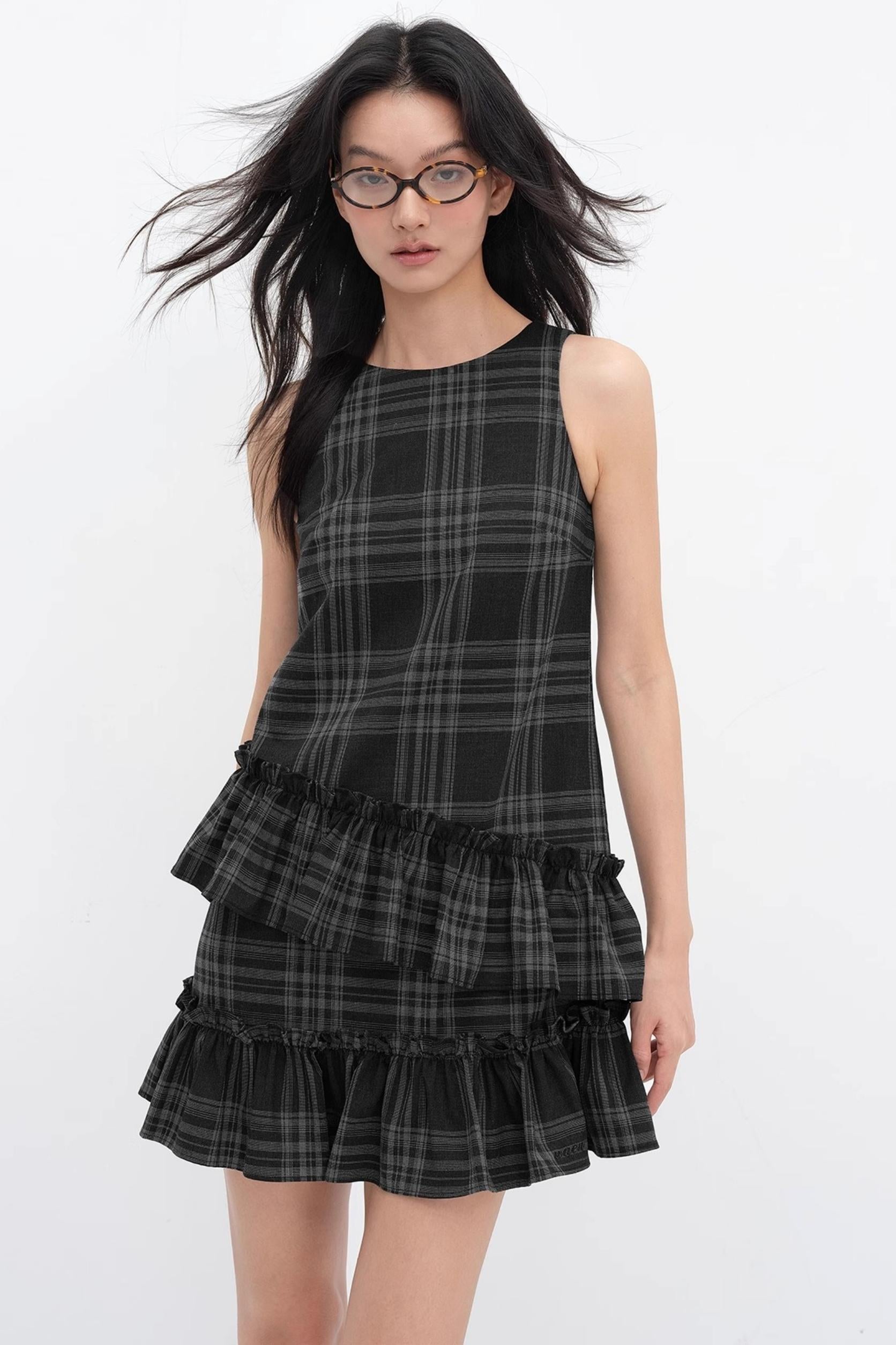 Checked Dress With Half Sleeves main image 1