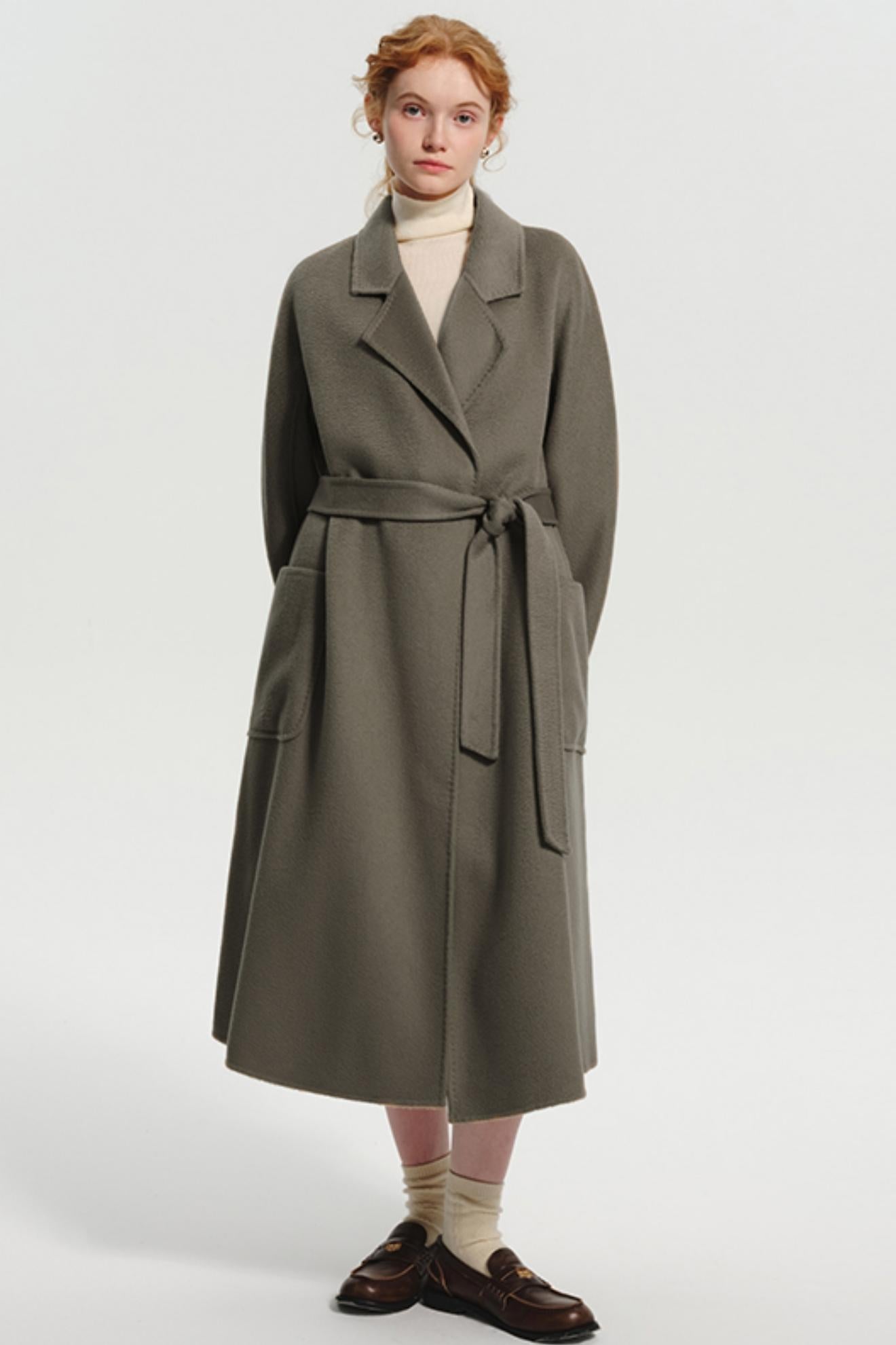 고급 양모 레이스업 코트