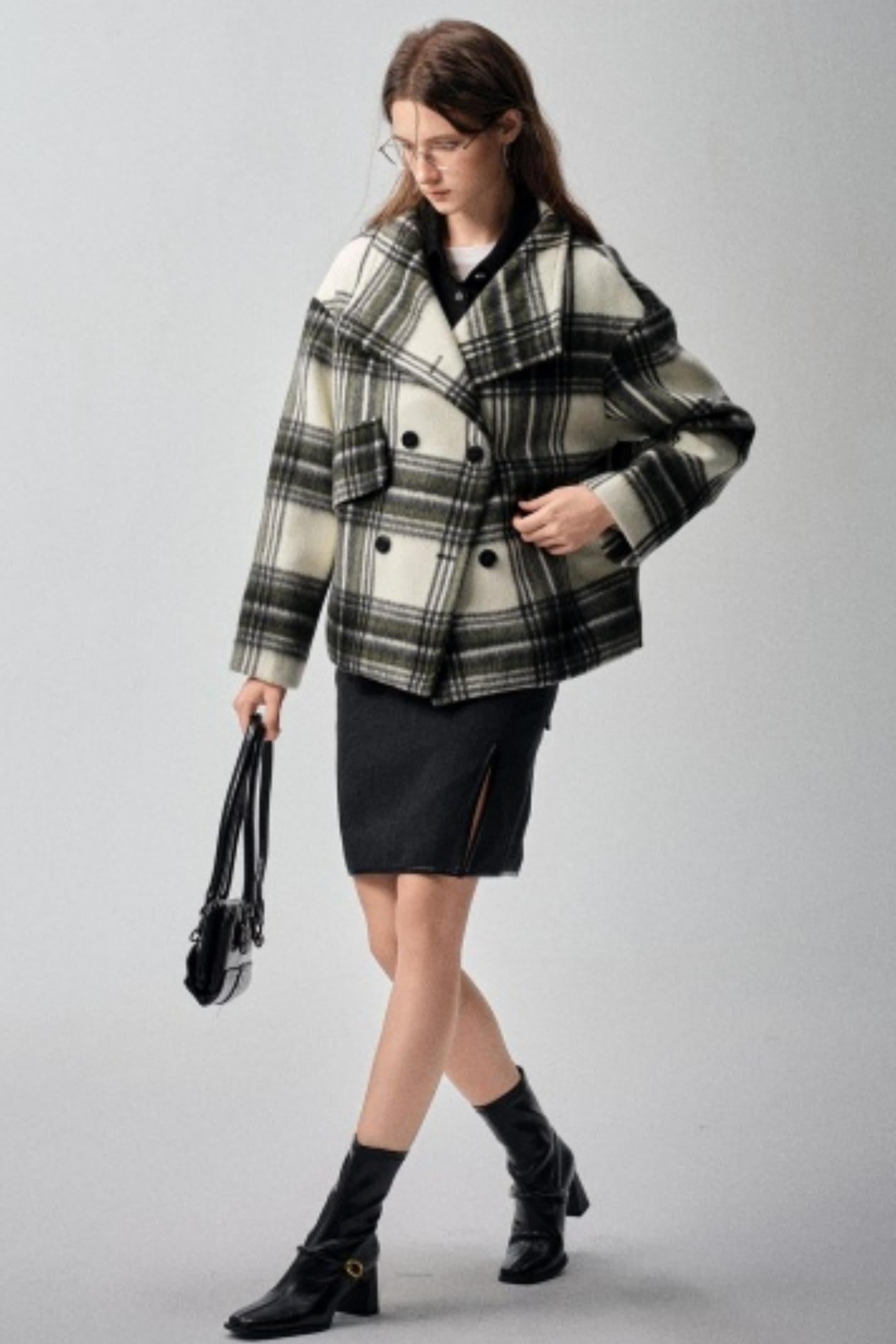 Large Lapel Plaid Woolen Coat