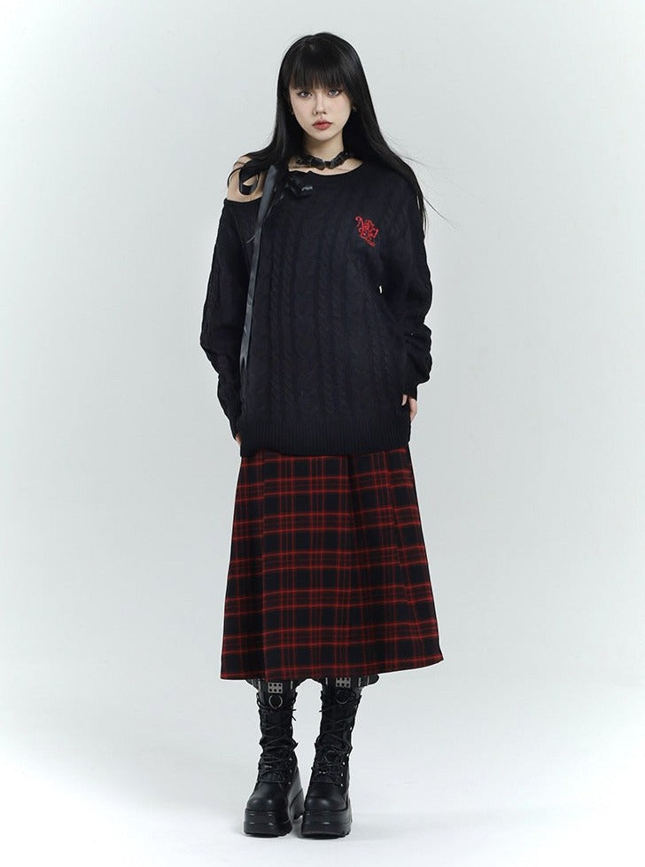 빨간 격자 무늬 긴 치마