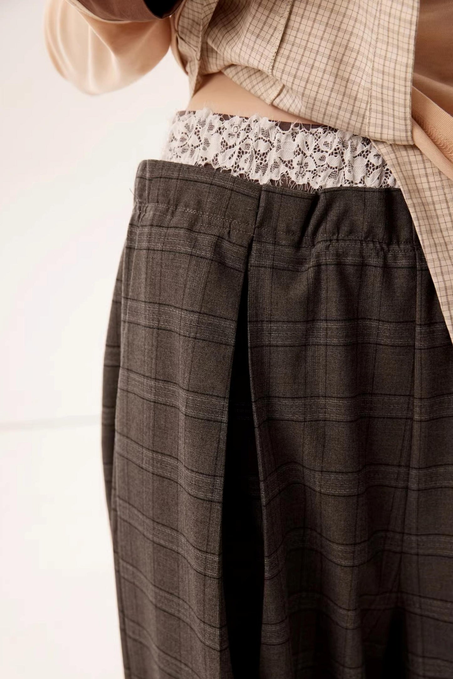 Retro Plaid Curved Pants