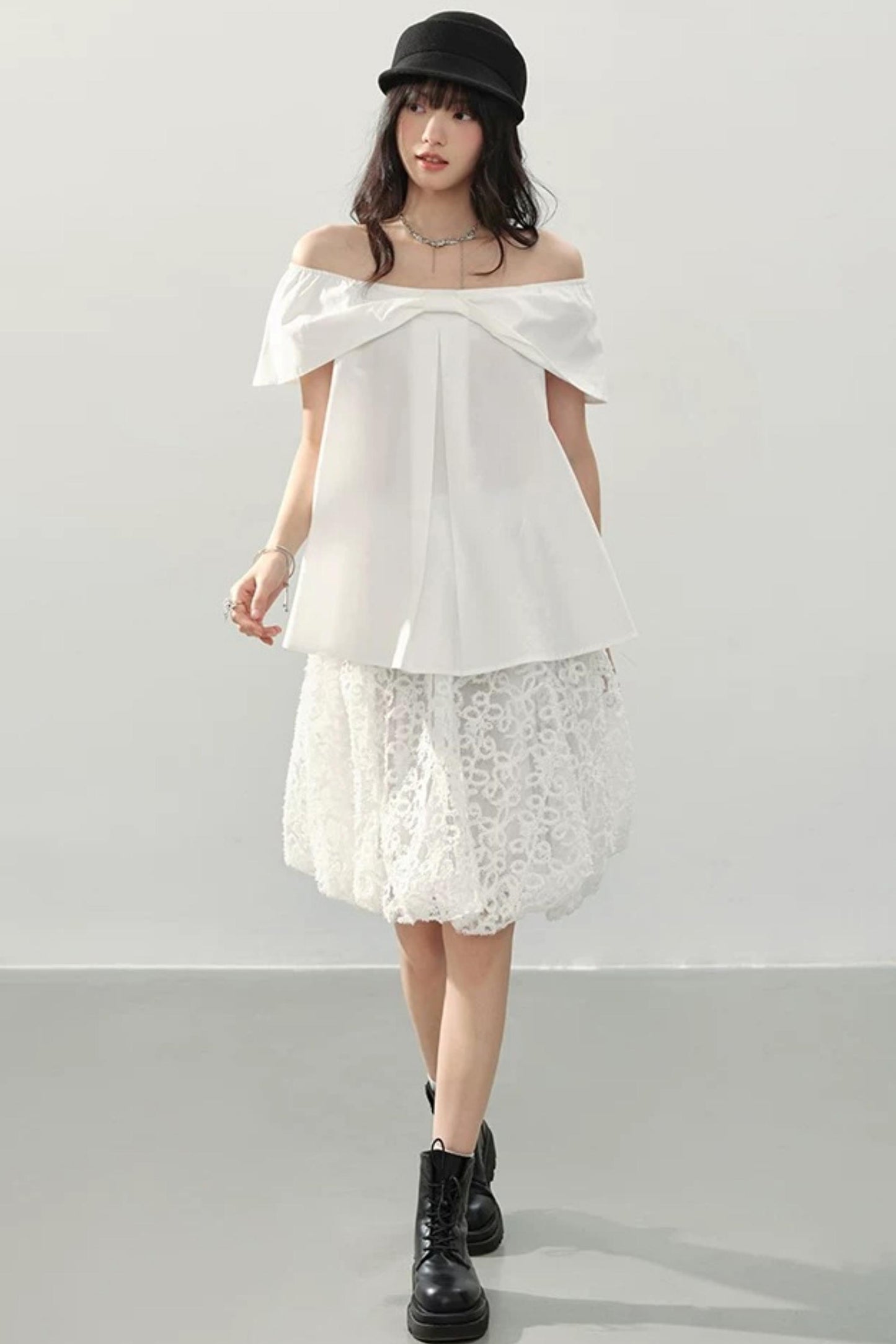White Sweet Cool Off-Shoulder Blouse