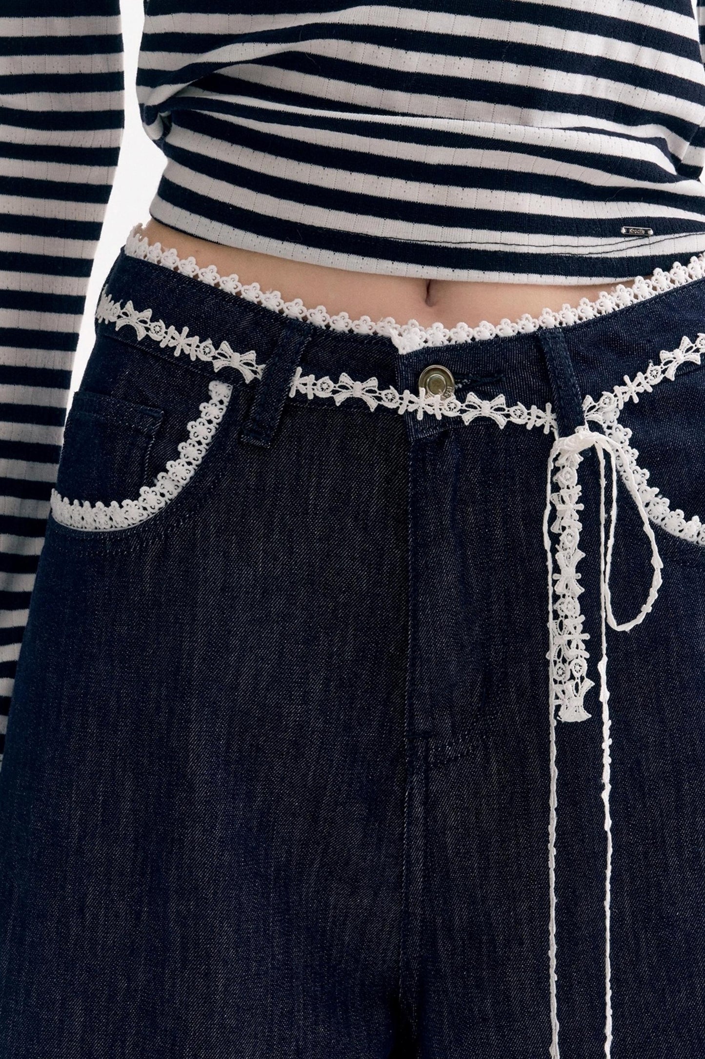 Lace Panel Bow Wide-Leg Jeans