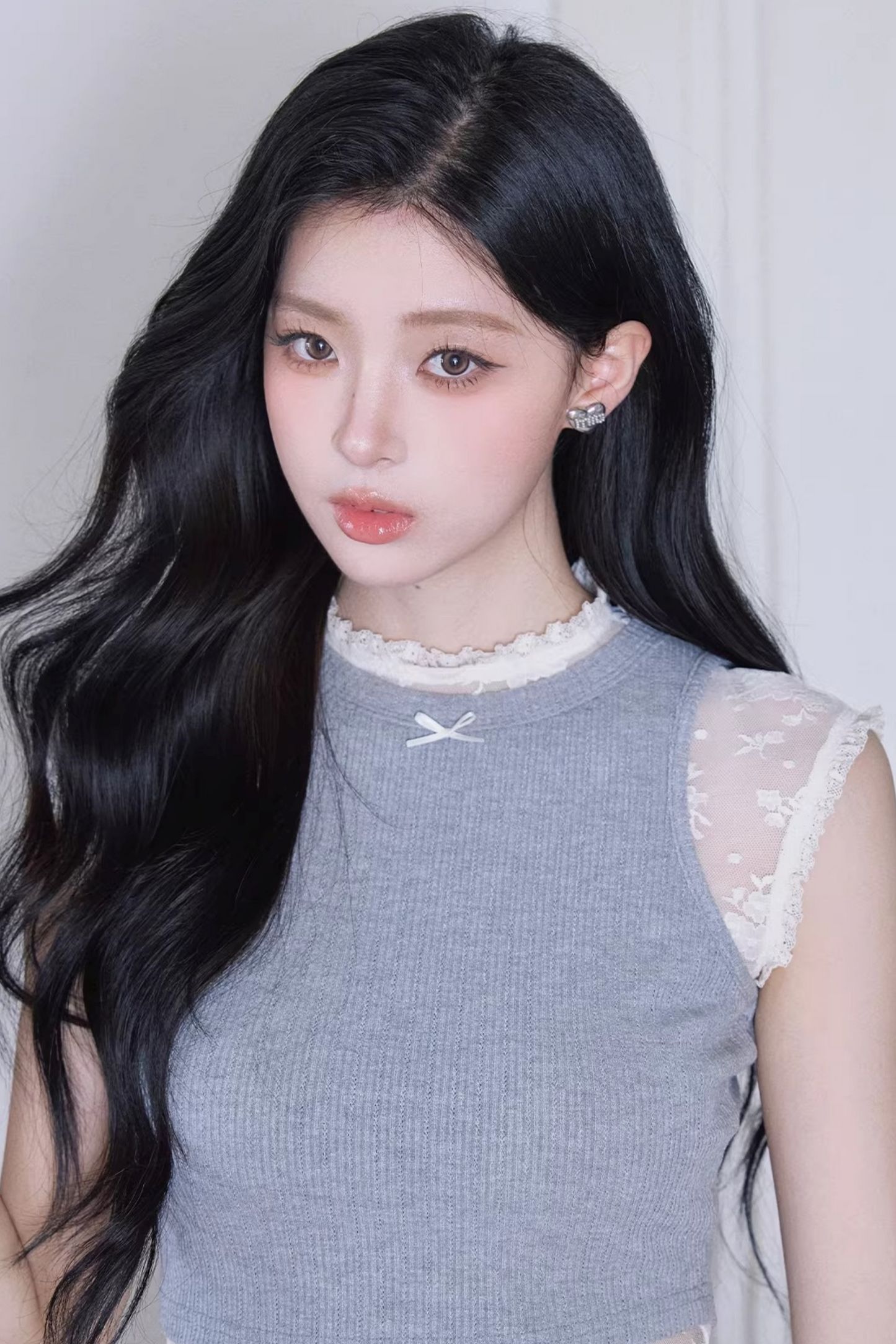 Narcissus Lace Sleeveless Vest Set-Up