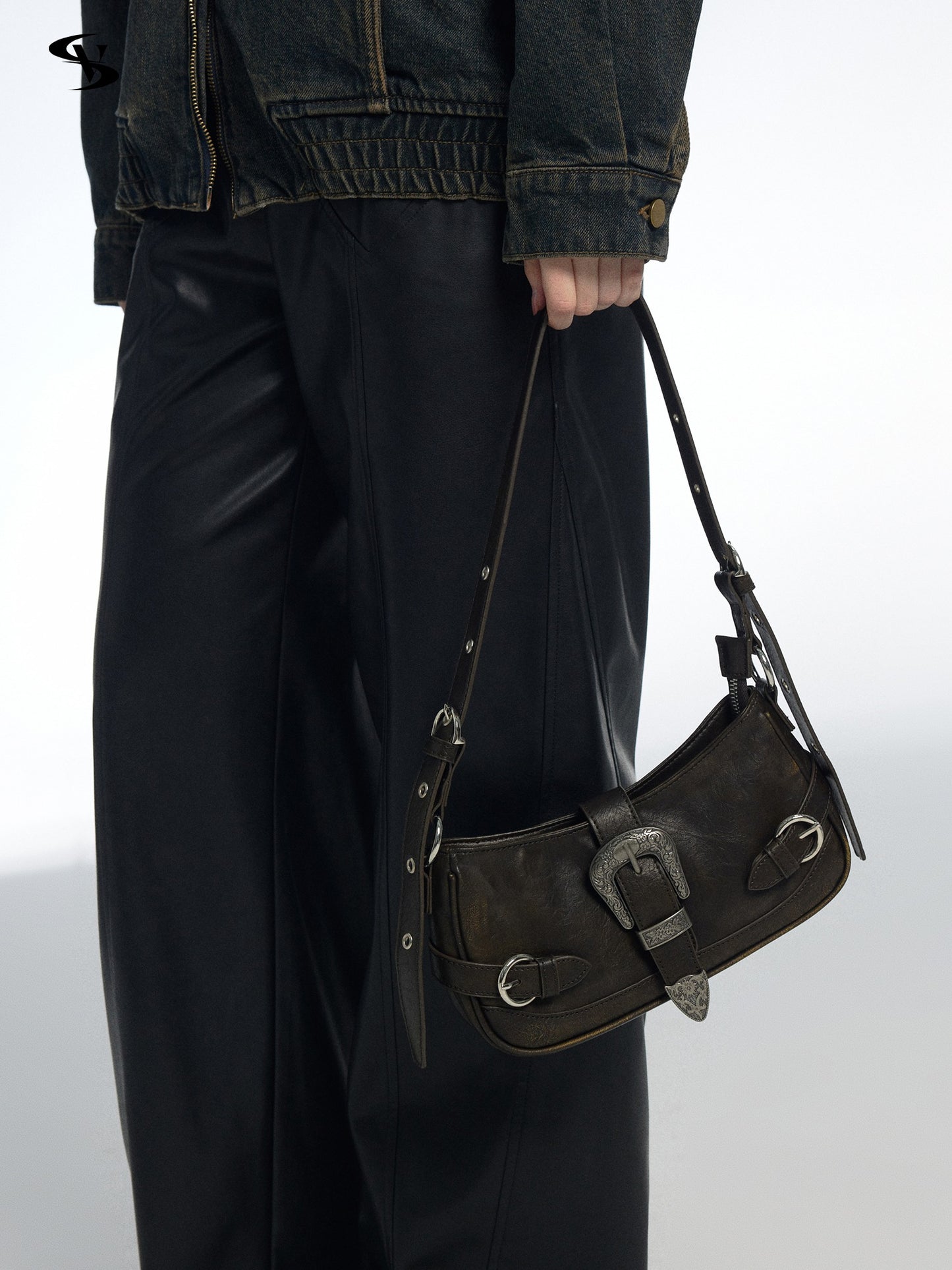 쇼더 겨드랑이 백