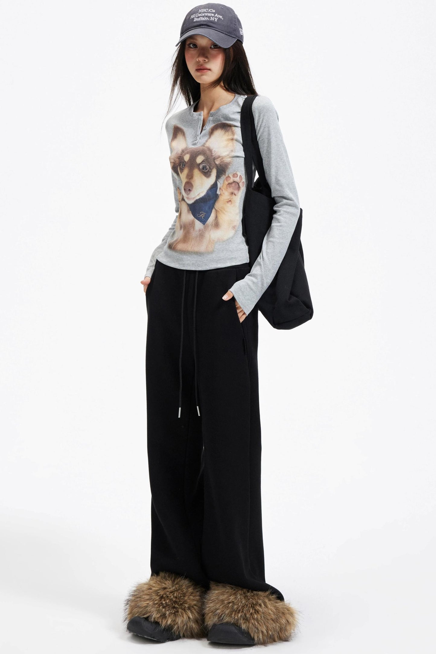 Puppy Print Crew Neck Knit Slim Top