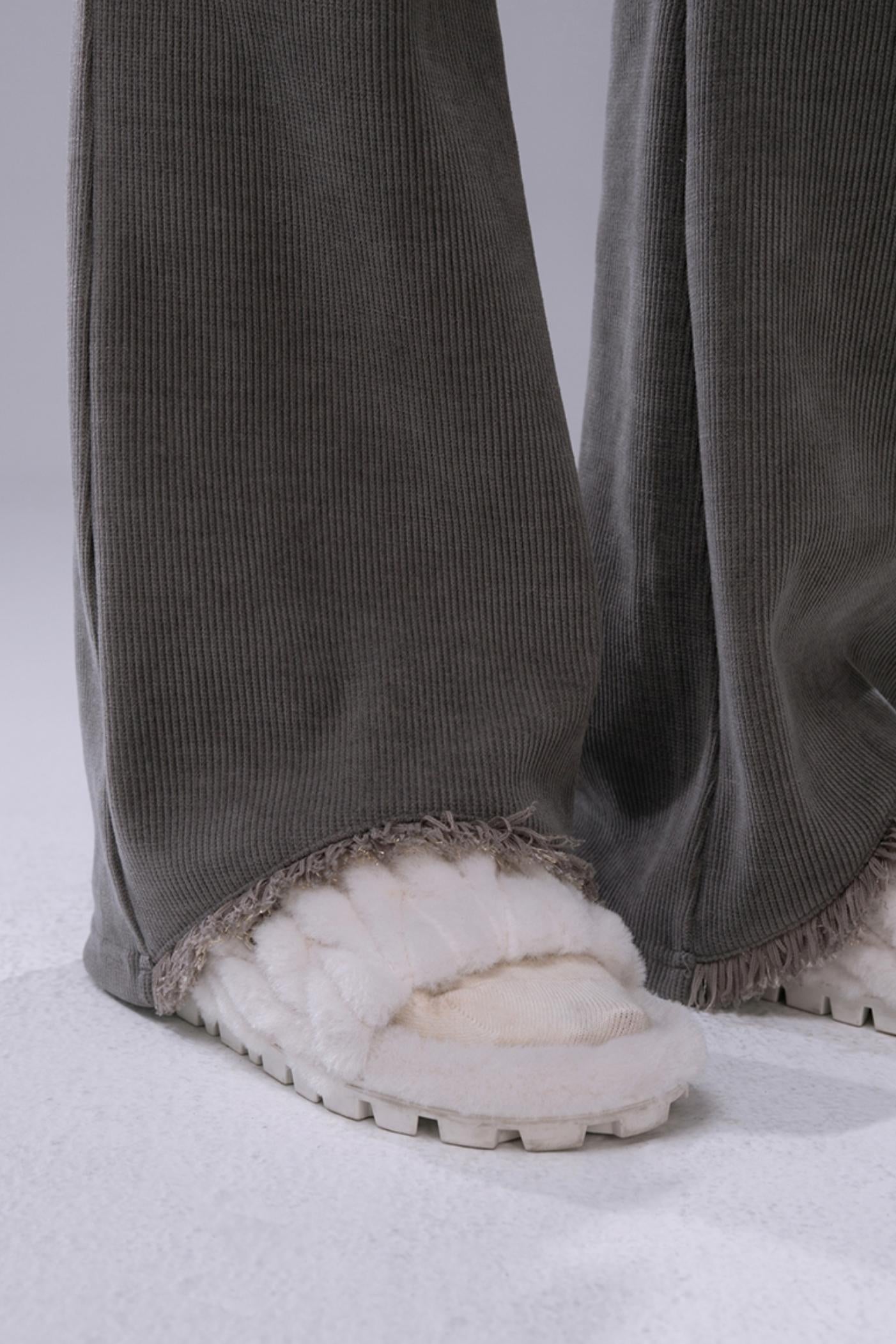 Pantalons évasés à franges gris clair