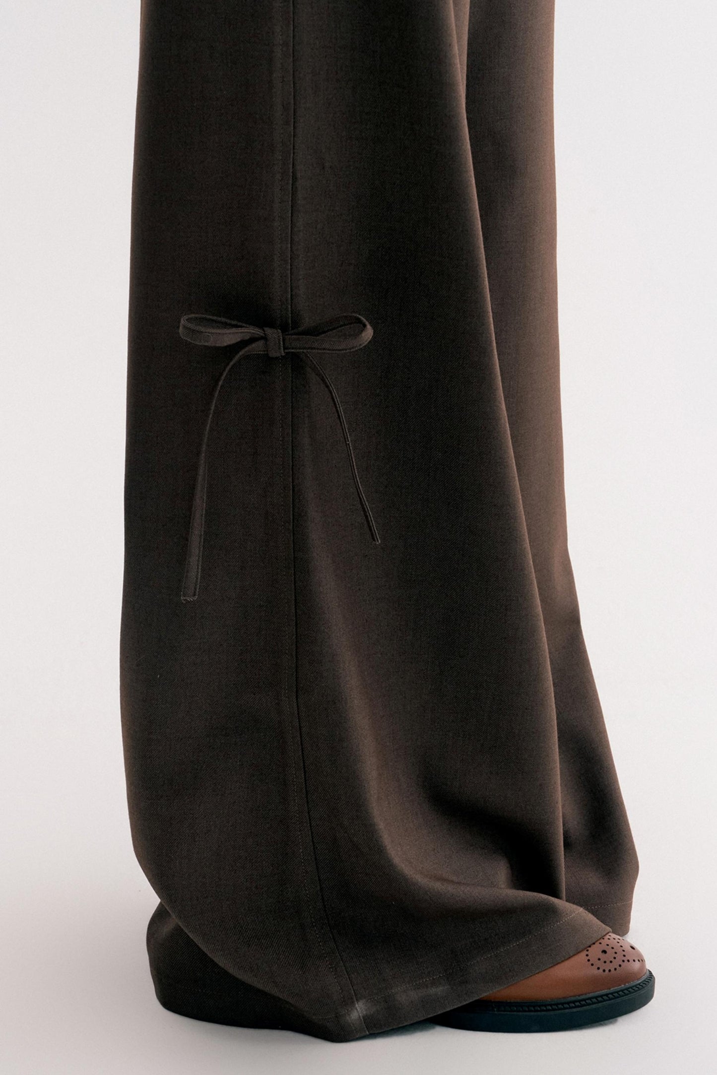 Mocha Handmade Upright System Wide-Leg Suit Pants