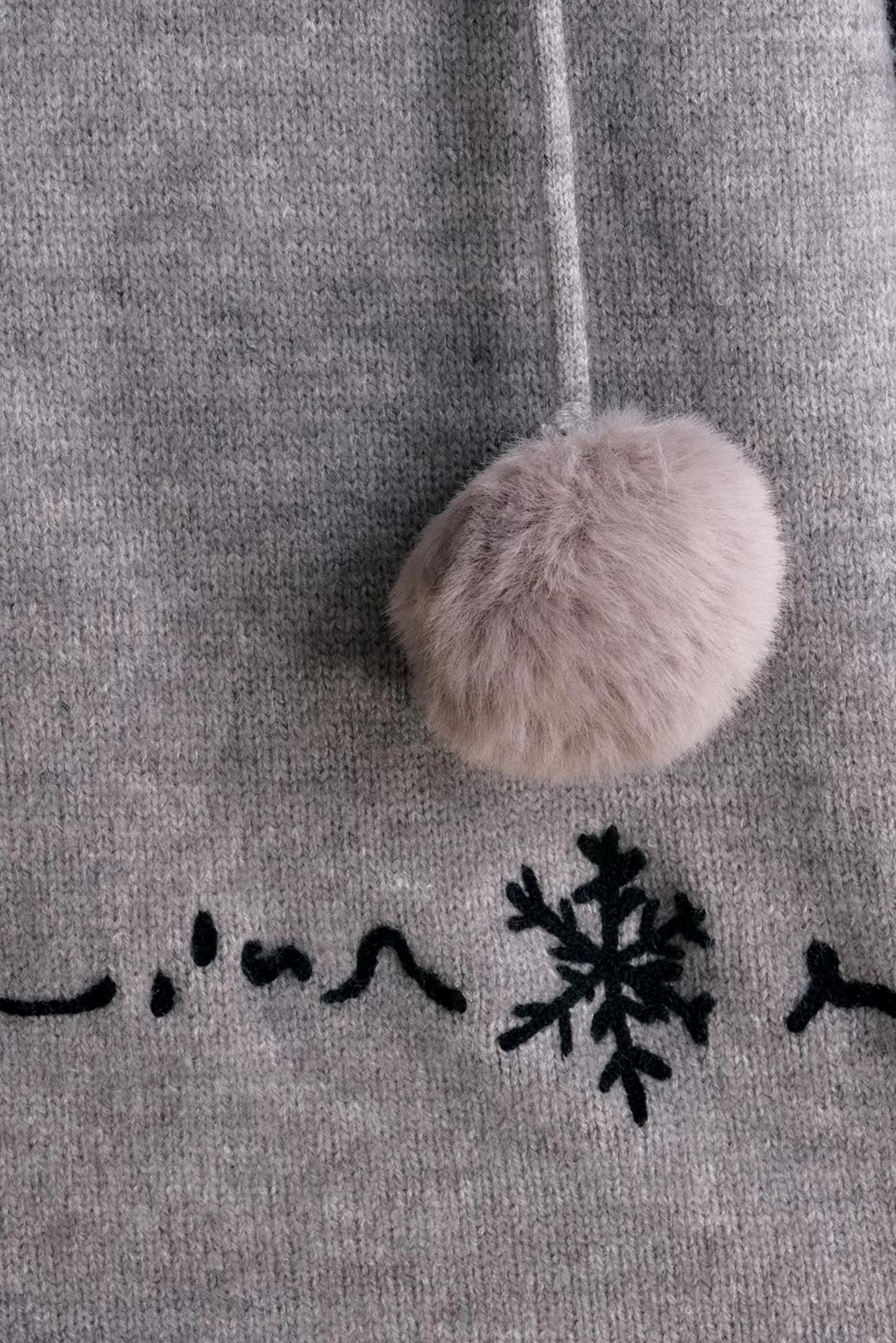 Snowflake Embroidered Knit Set-Up