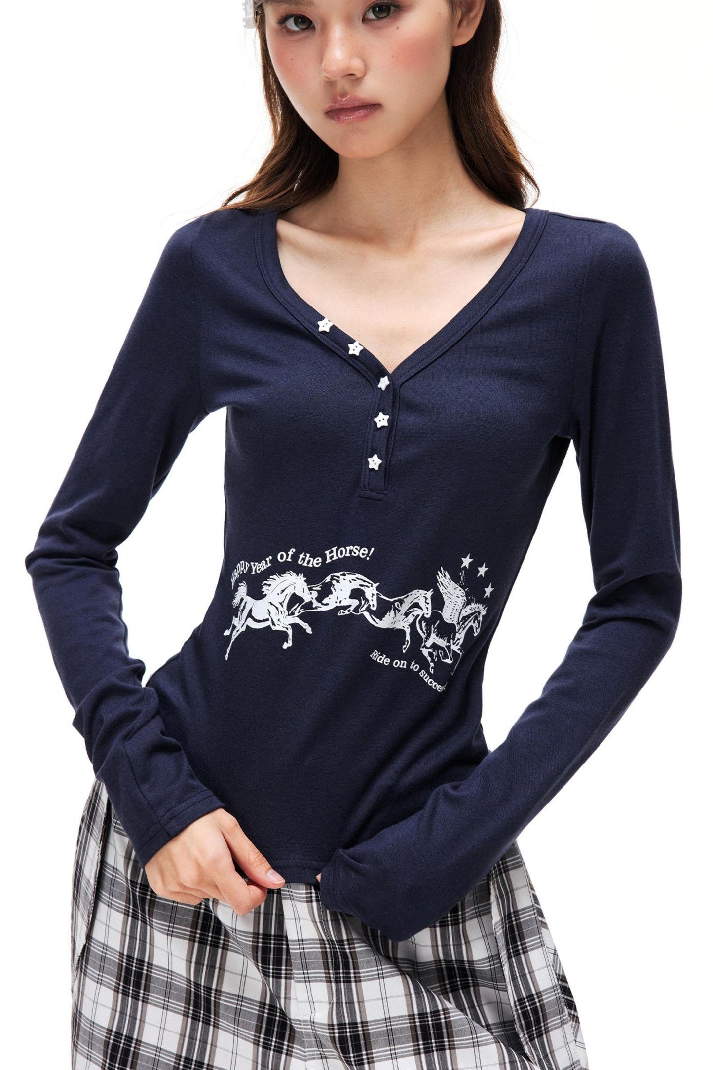 Star Shell Button Knitted Top