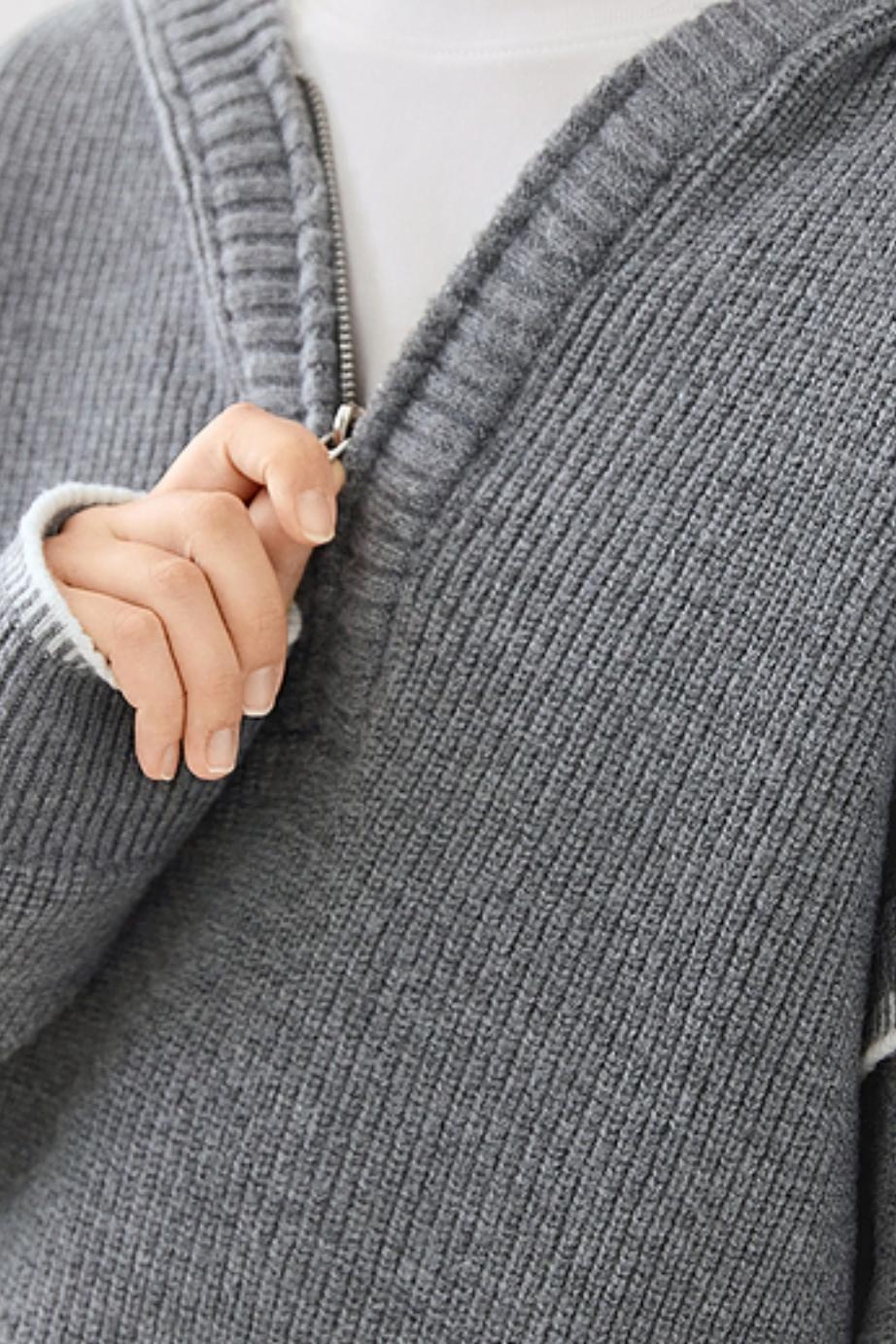 Cardigan tricoté à capuche ample