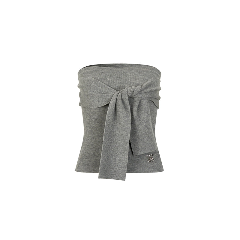 Versatile Wave-Edge Layered Base Top Set-Up