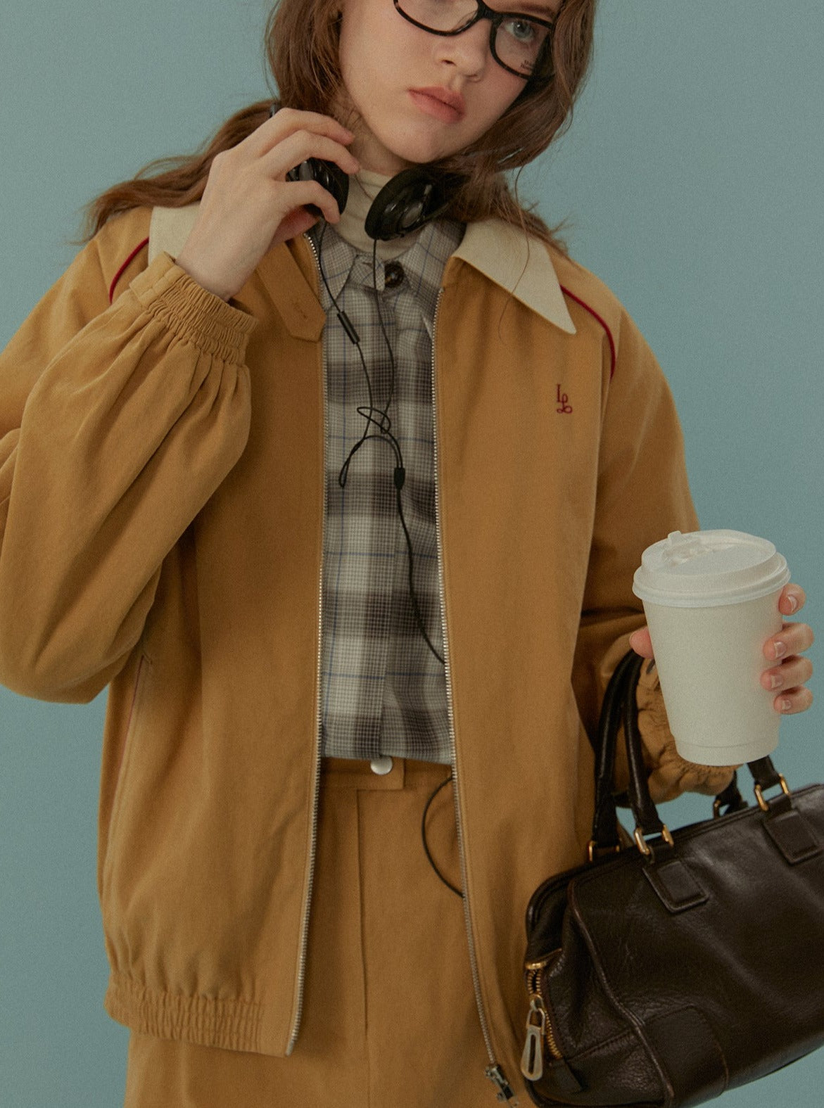 ENSEMBLE JUPE LÉGÈRE AVEC VESTE CROPPÉE CARGO