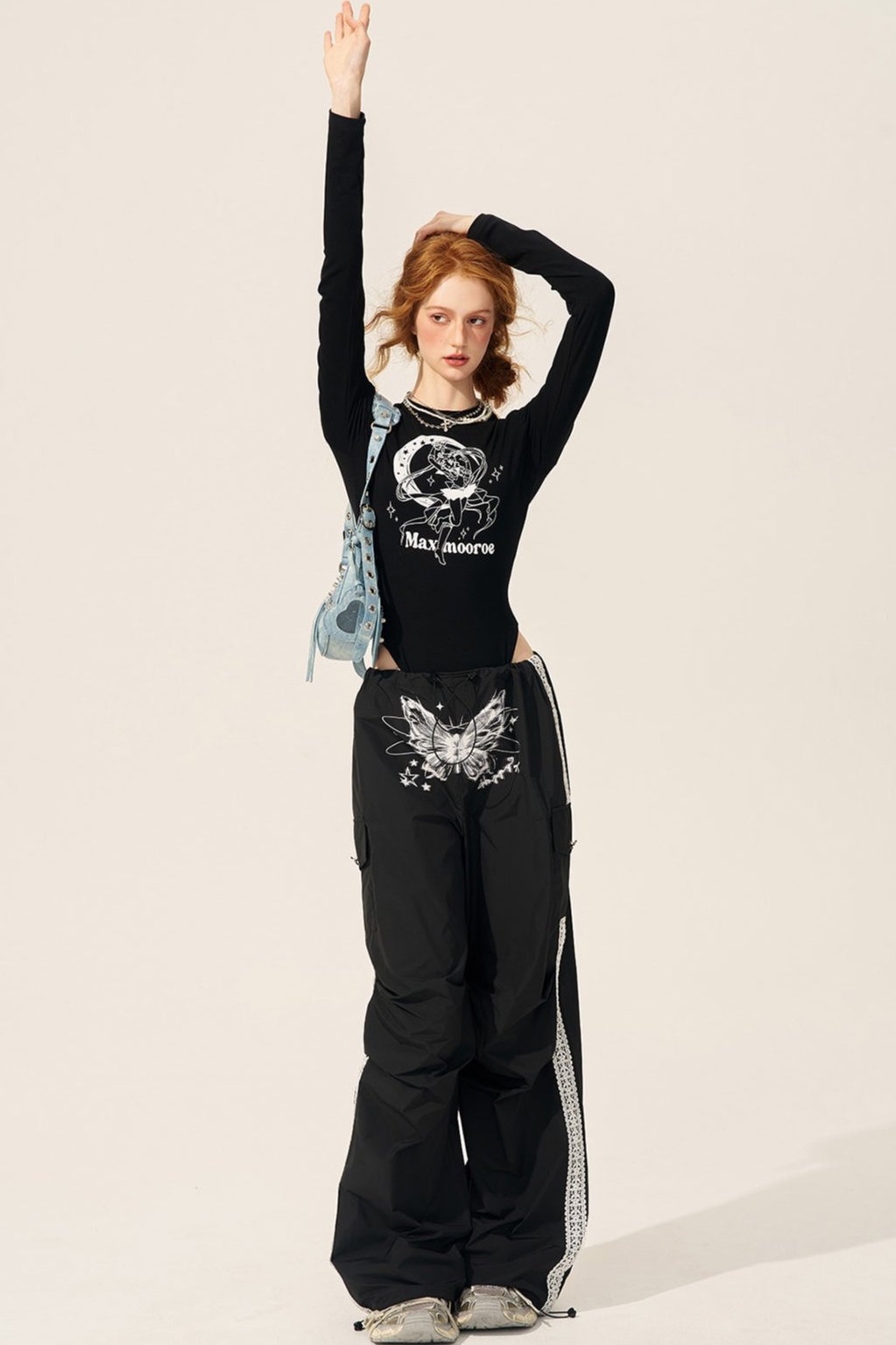 불규칙한 크레센트 베이 달콤하고 매운 탑