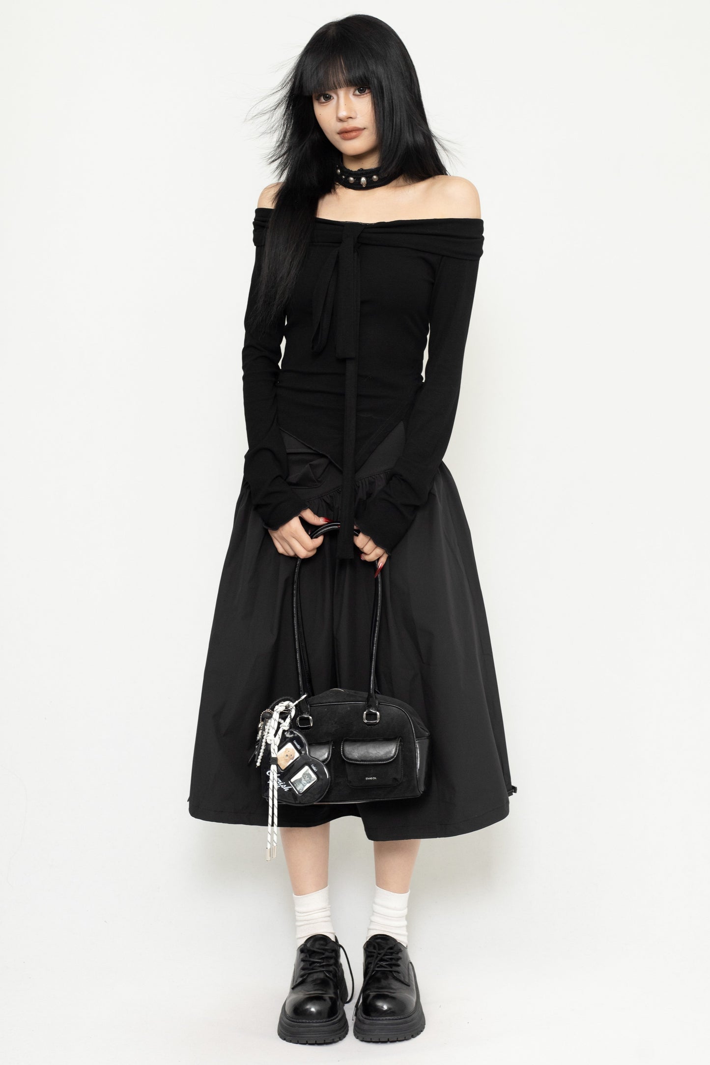 Chic Black Floral Midi Skirt