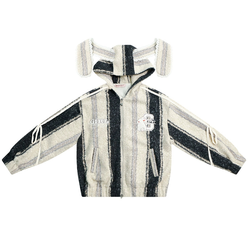 Veste en tweed courte couleur abricot avec dentelle