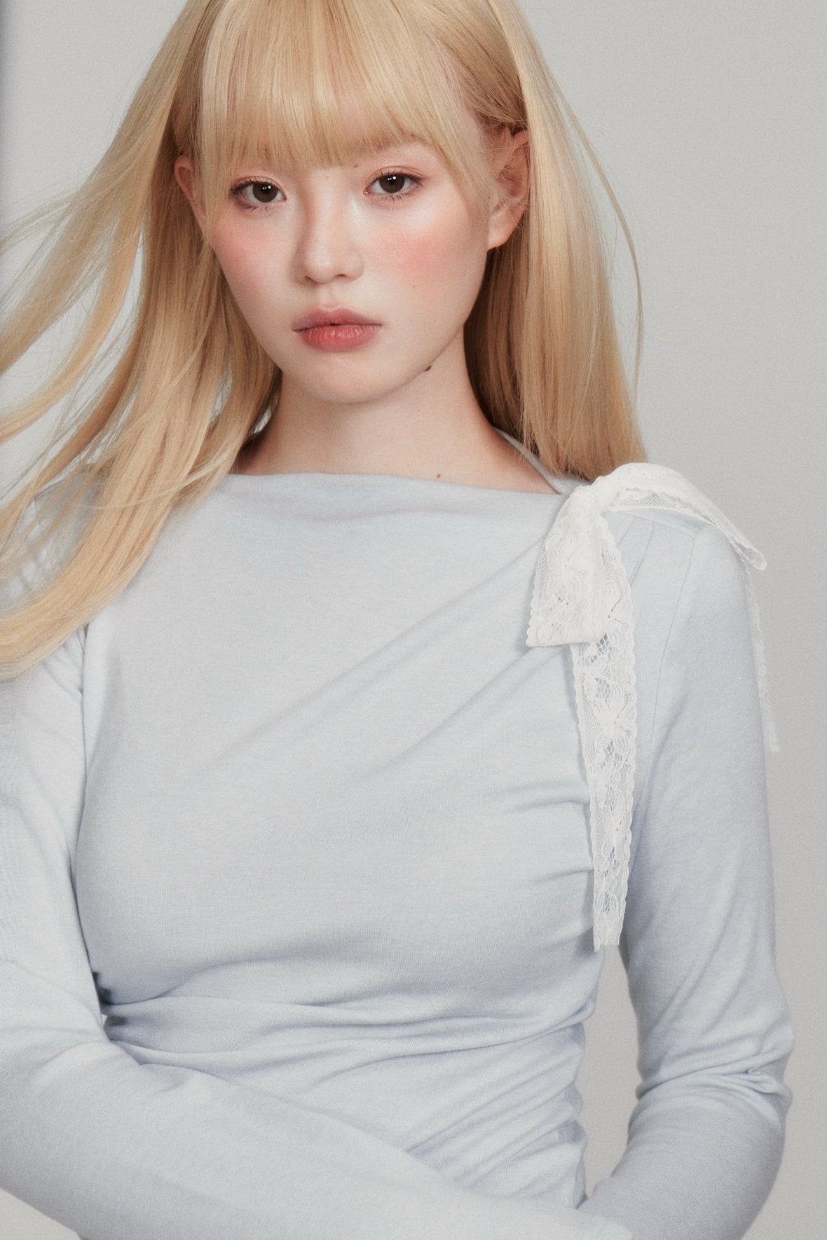 Blaues unregelmäßiges Design Bequemes Oberteil