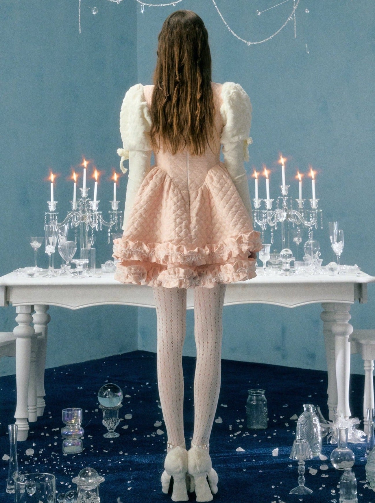 Robe à broche fleurie en dentelle rose