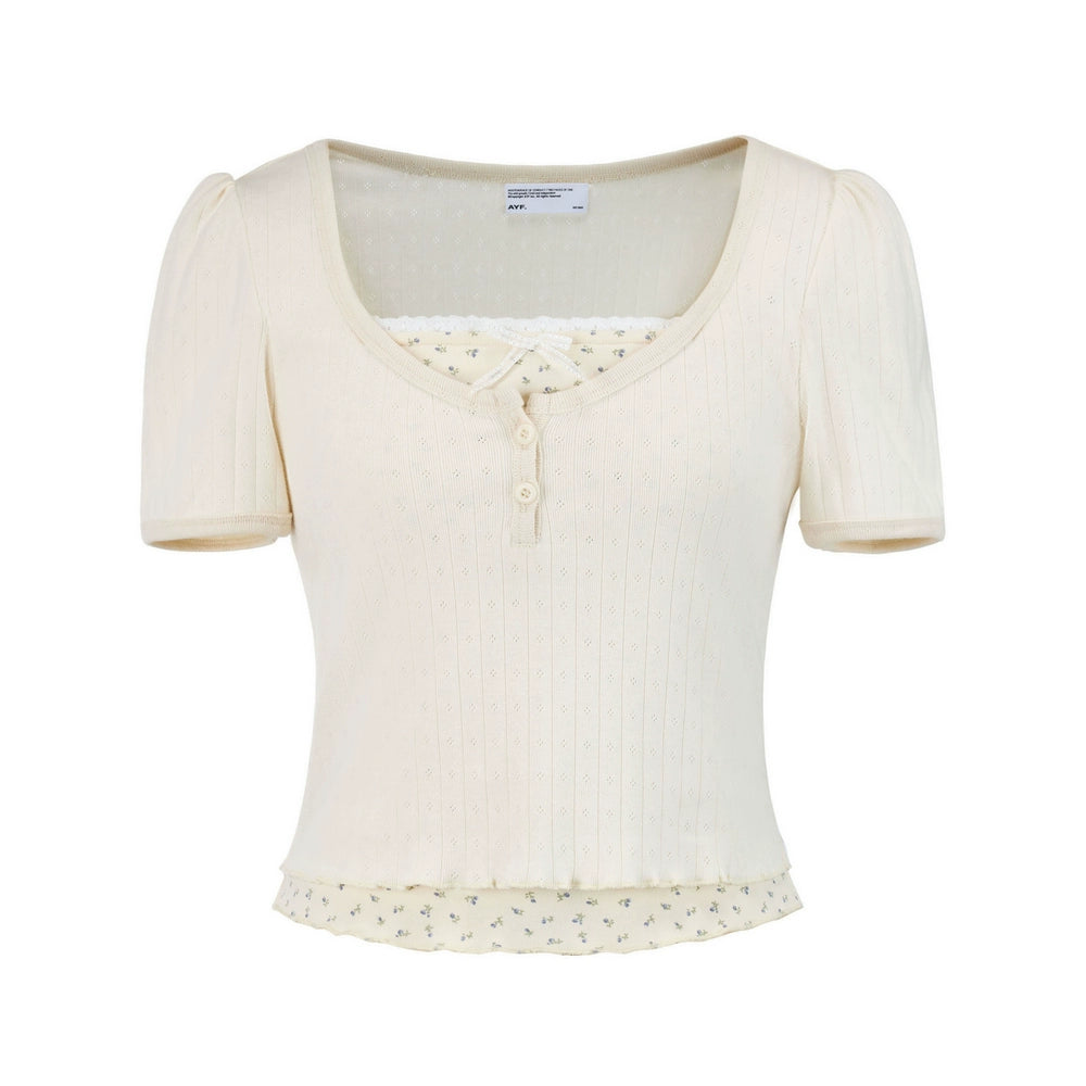 커트아웃 슬림 핏 크롭 티셔츠