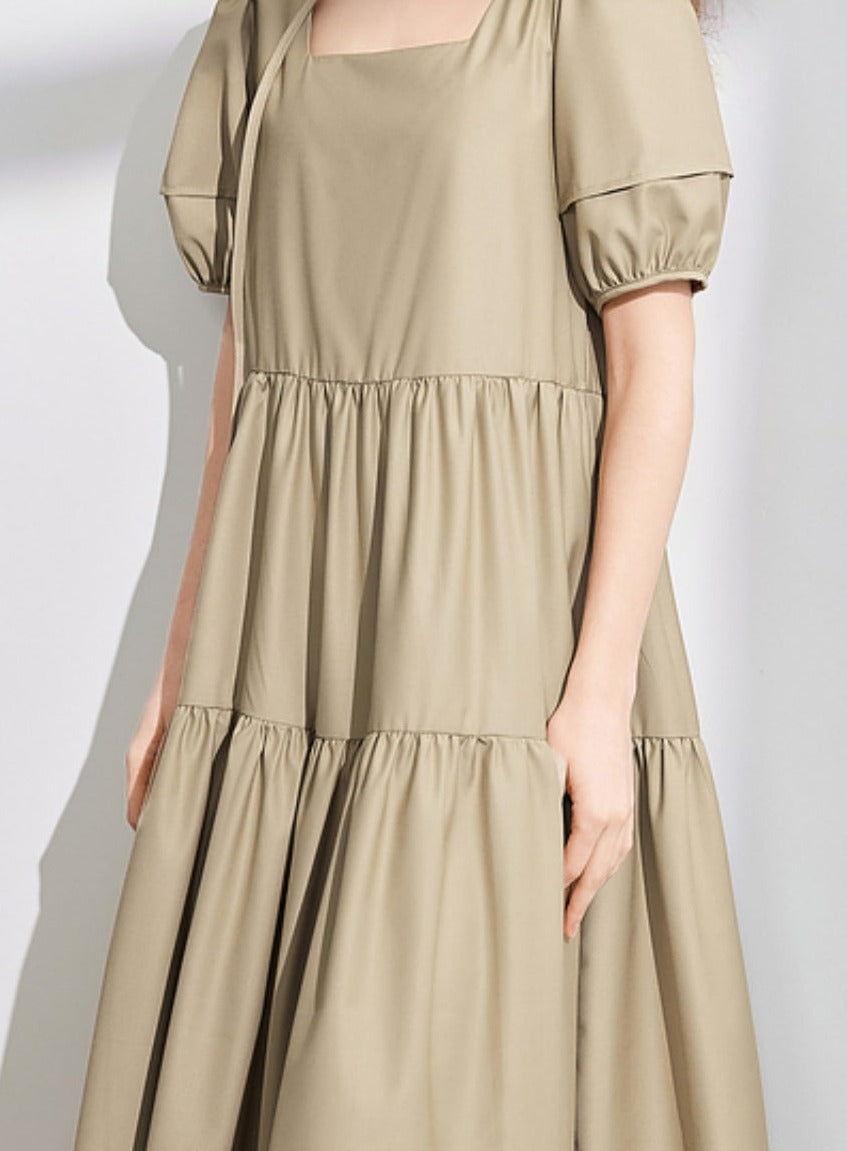 느슨한 프렌치 미디 드레스