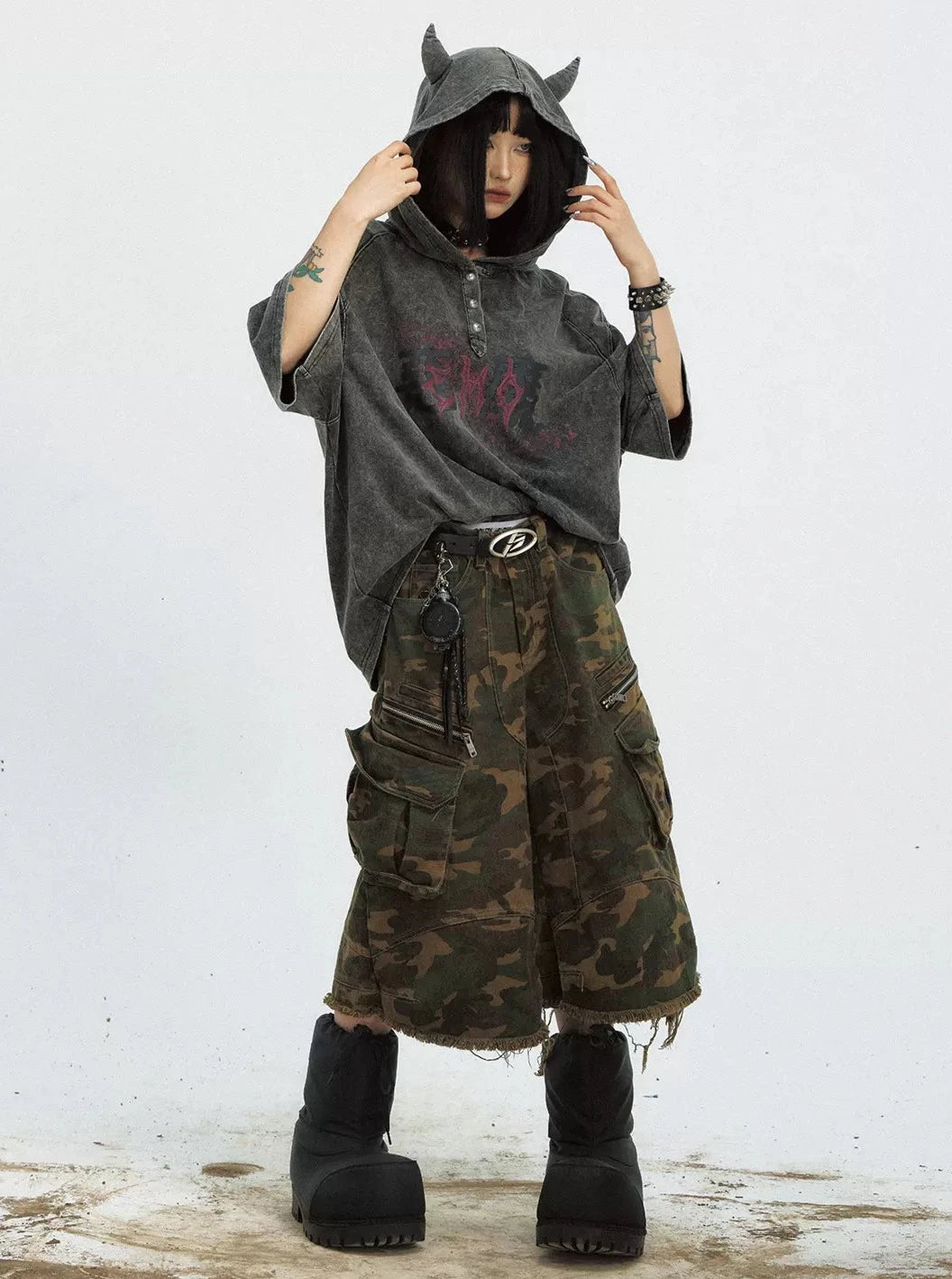 Green Cargo Cropped Shorts Pants