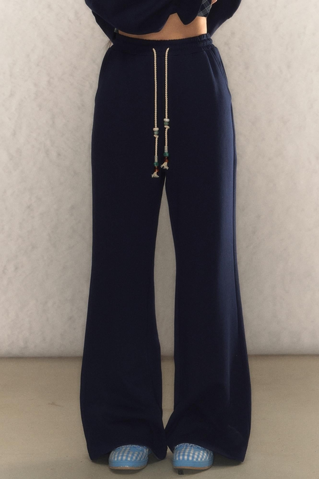 Kapuzensweatshirt mit V-Ausschnitt und Hose Set-Up