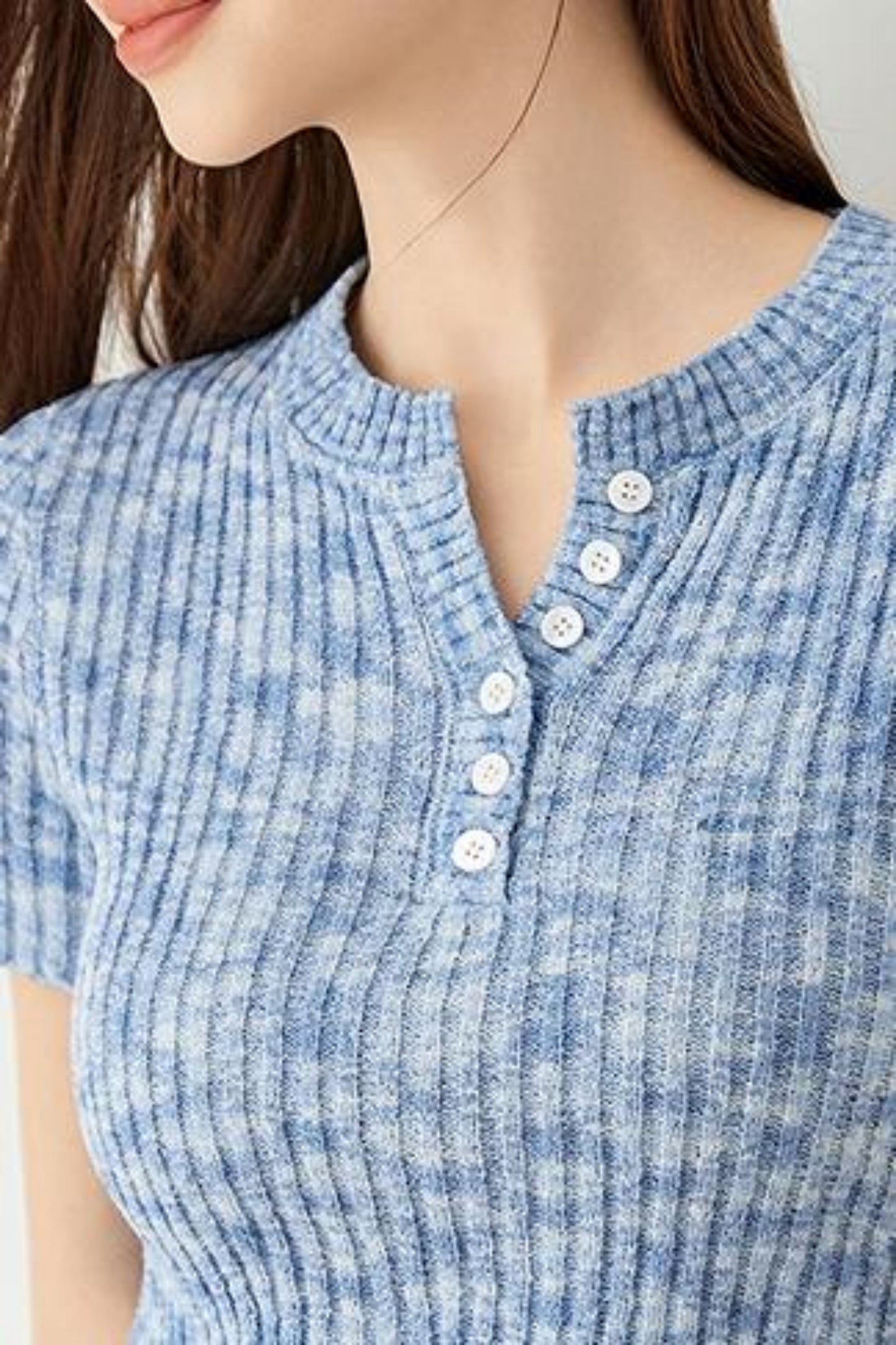 Light Fit V Neck Knit Top