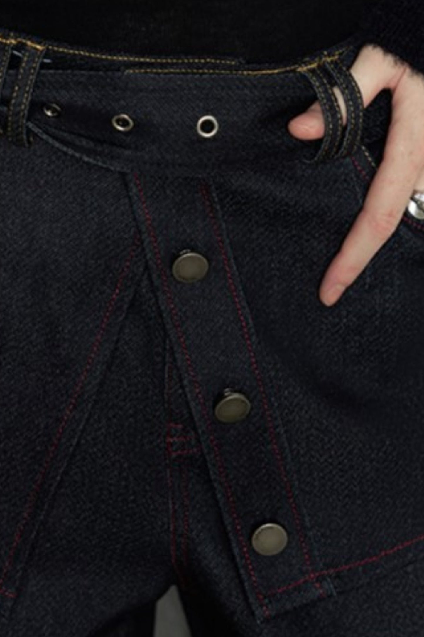 반대되는 와이드 레그 데님 팬츠