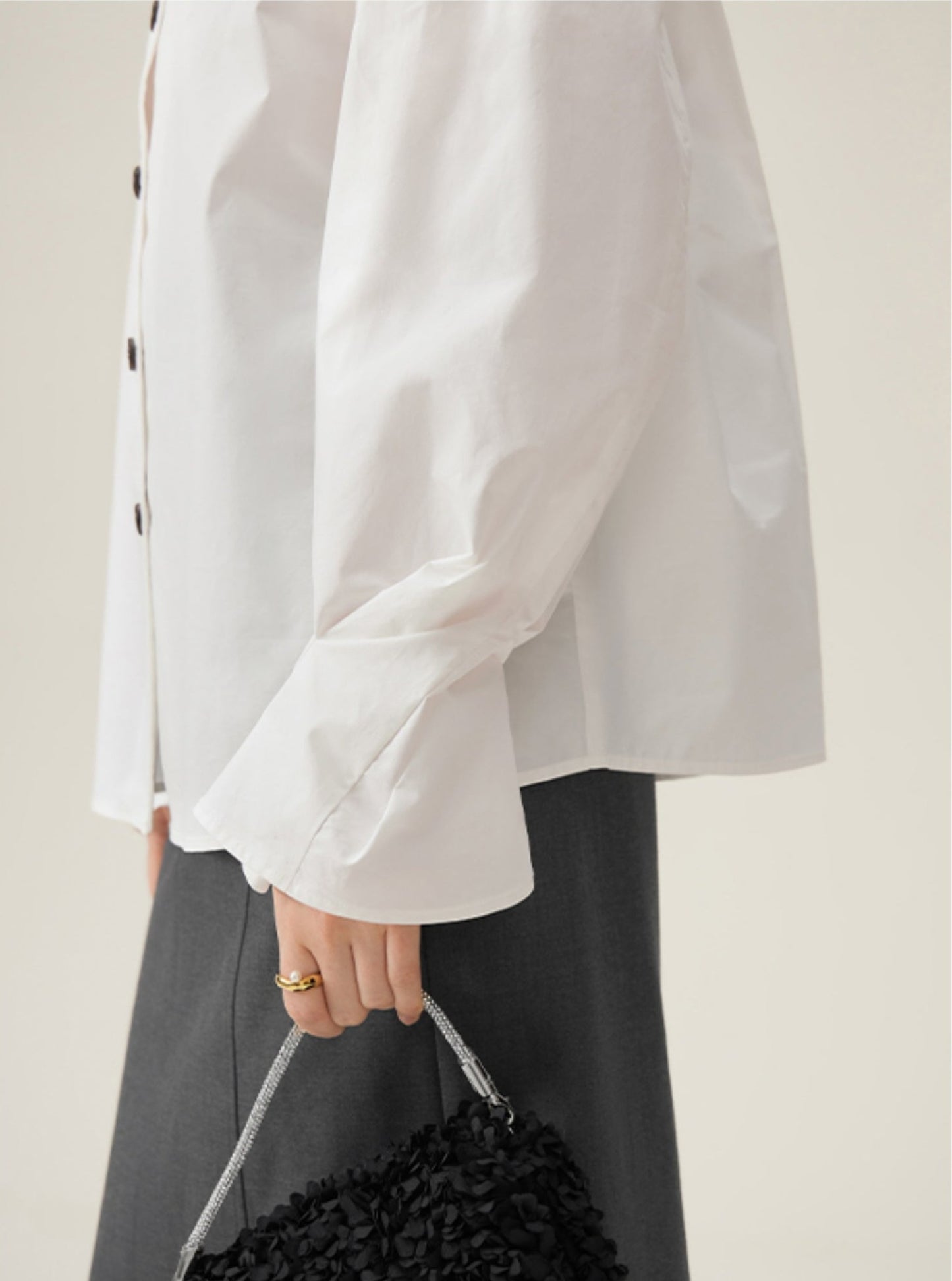 스트레이트 넥 화이트 코튼 탑