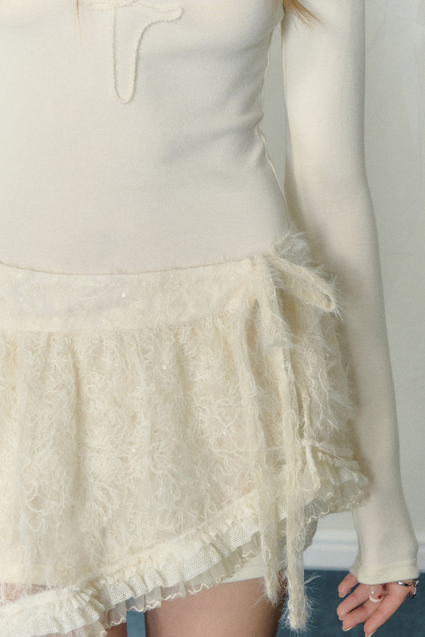 고급 레이스 긴 소매 드레스