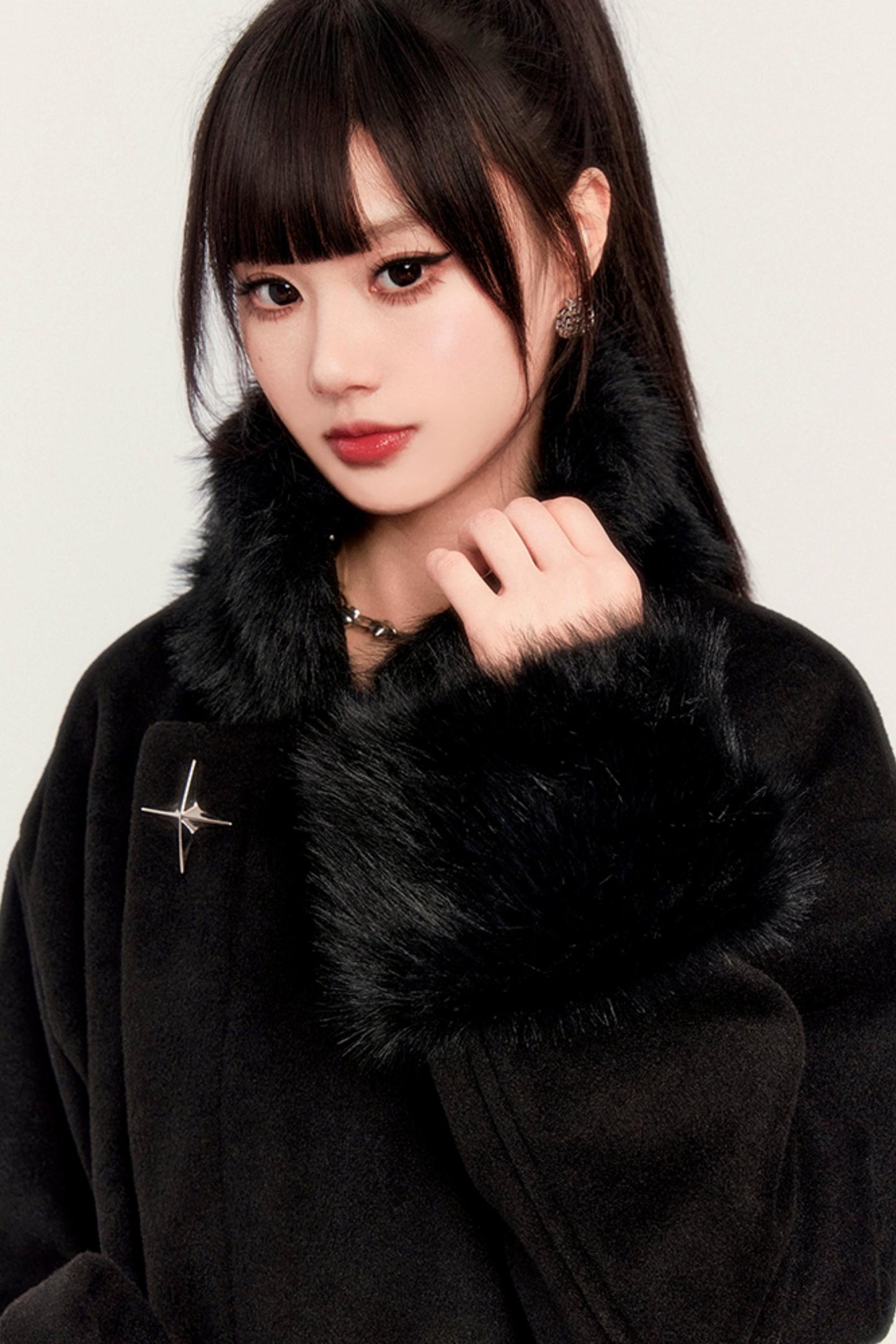 Obsidian Eco-Fur gekürzte Jacke