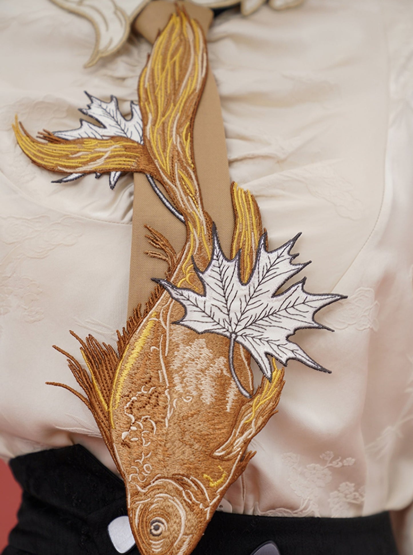 Chinese Style Sinking Fish Leaves Neckties