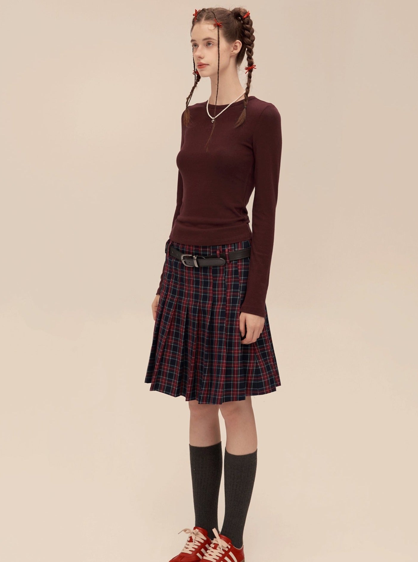 레트로 베이직 캐시미어 자수 탑