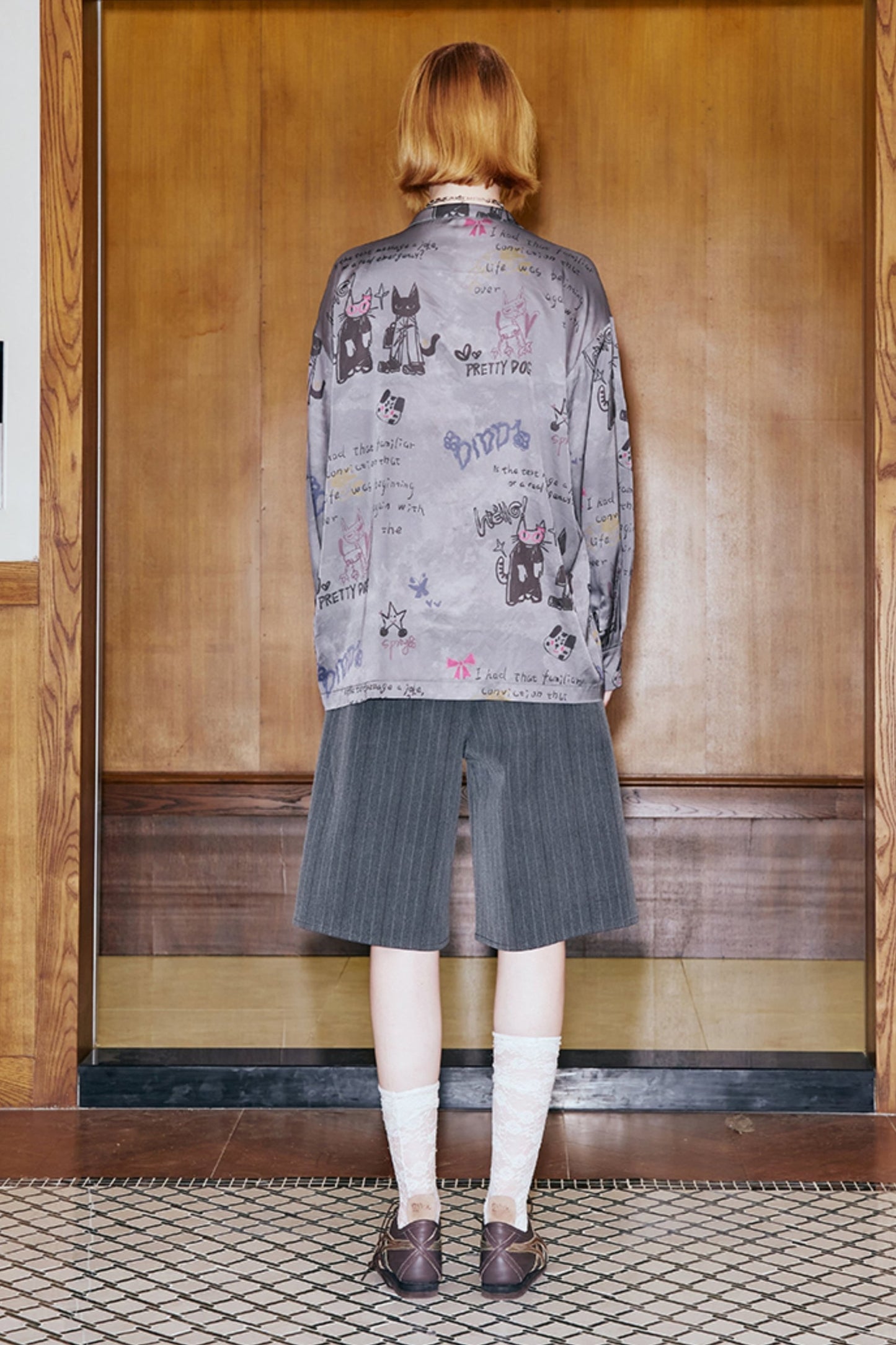 루즈 핏 중국 스타일 플라켓 셔츠