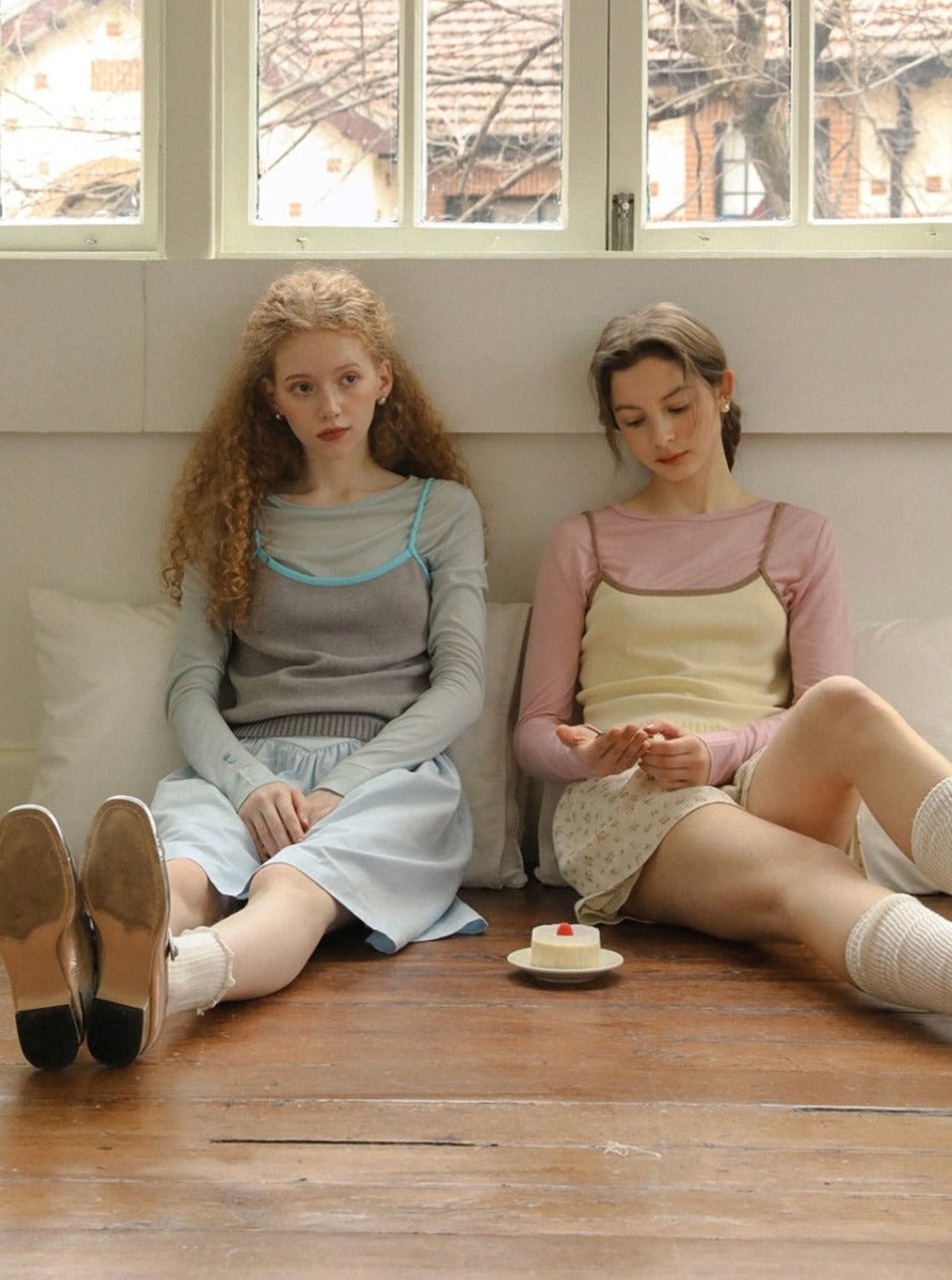 프렌치 콘트라스트 니트 조끼 탑