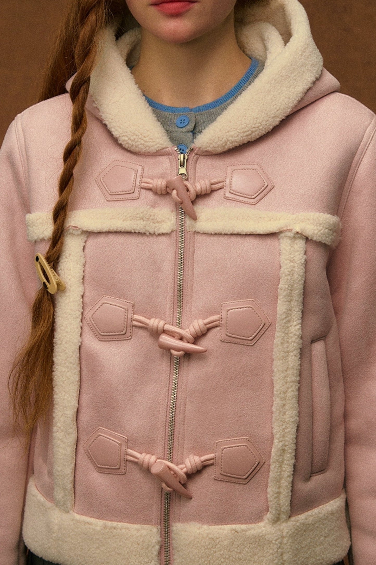 모피 통합 뿔 버튼 코트