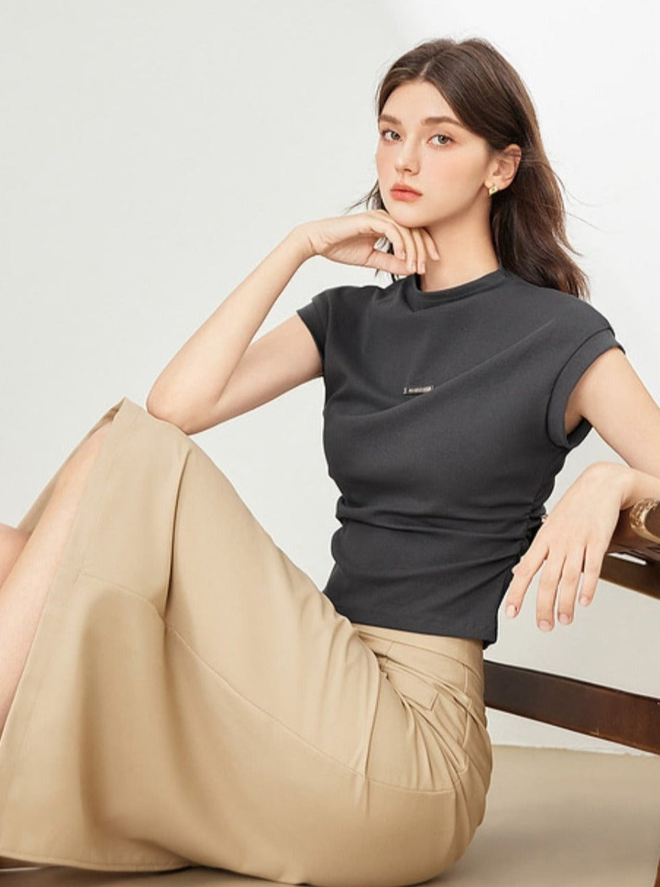 패셔너블 숄더 반팔 티셔츠