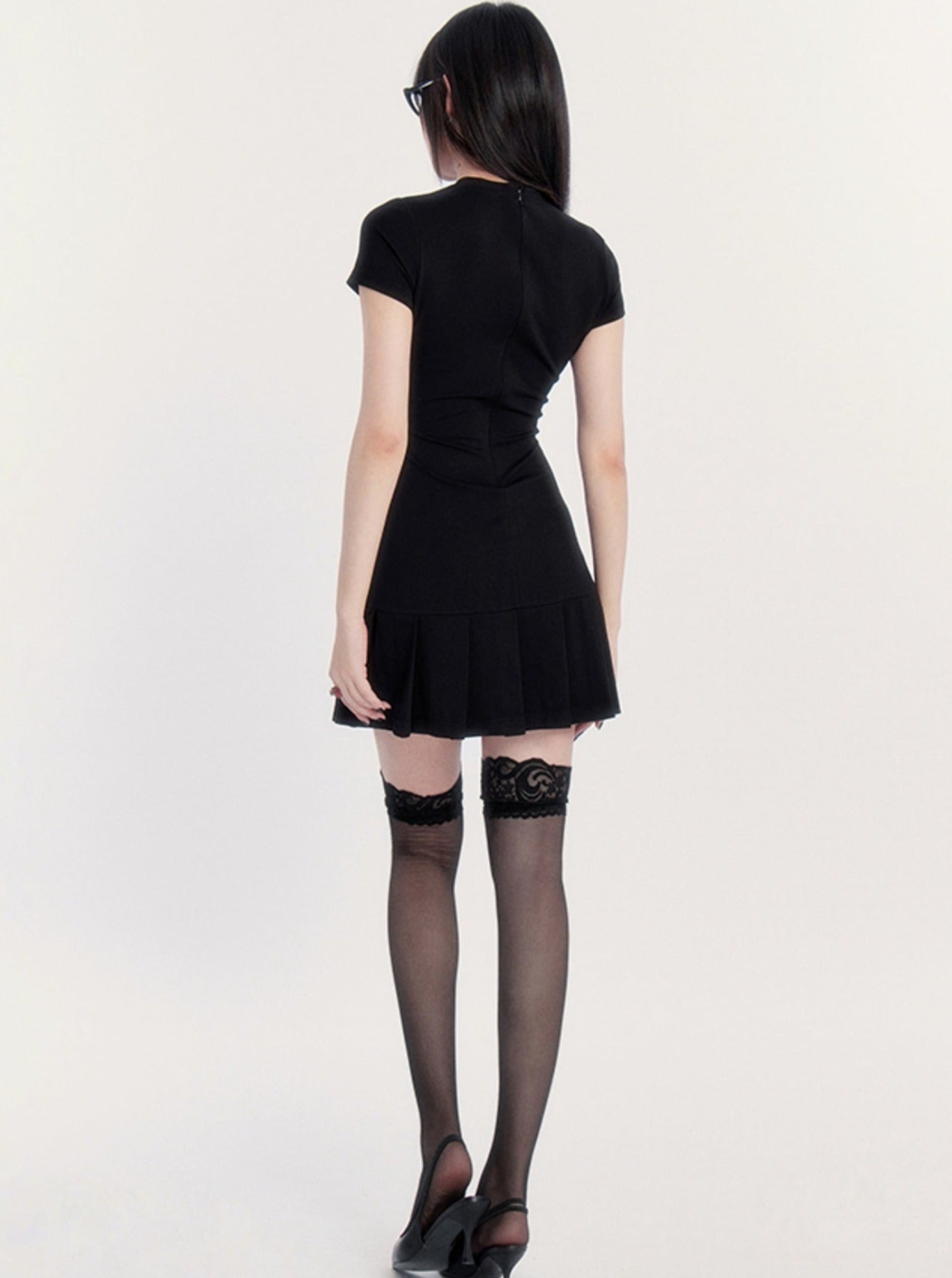 Robe lettre sombre et cool