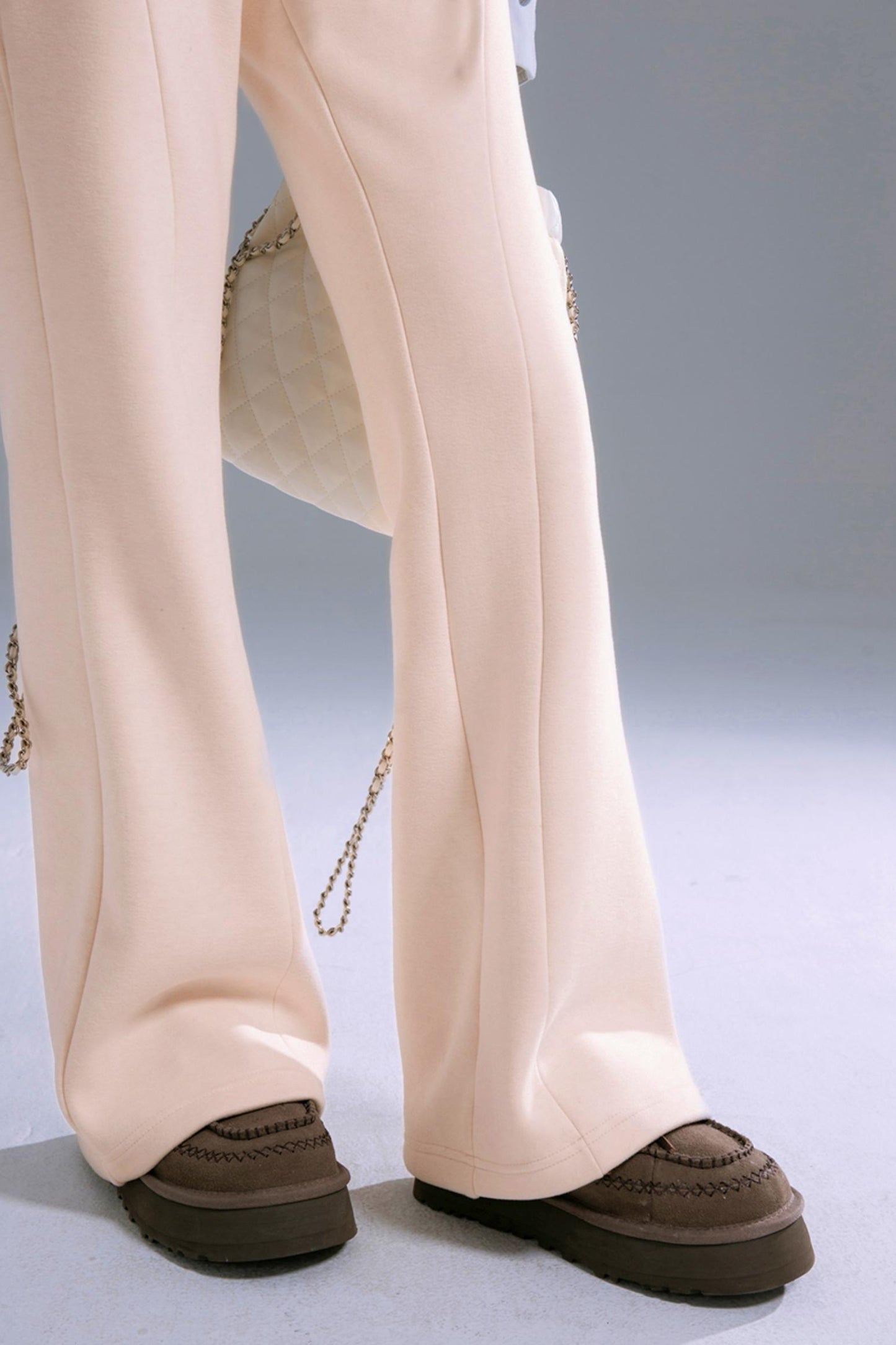 Pantalons bootcut en soie de mûrier et en laine