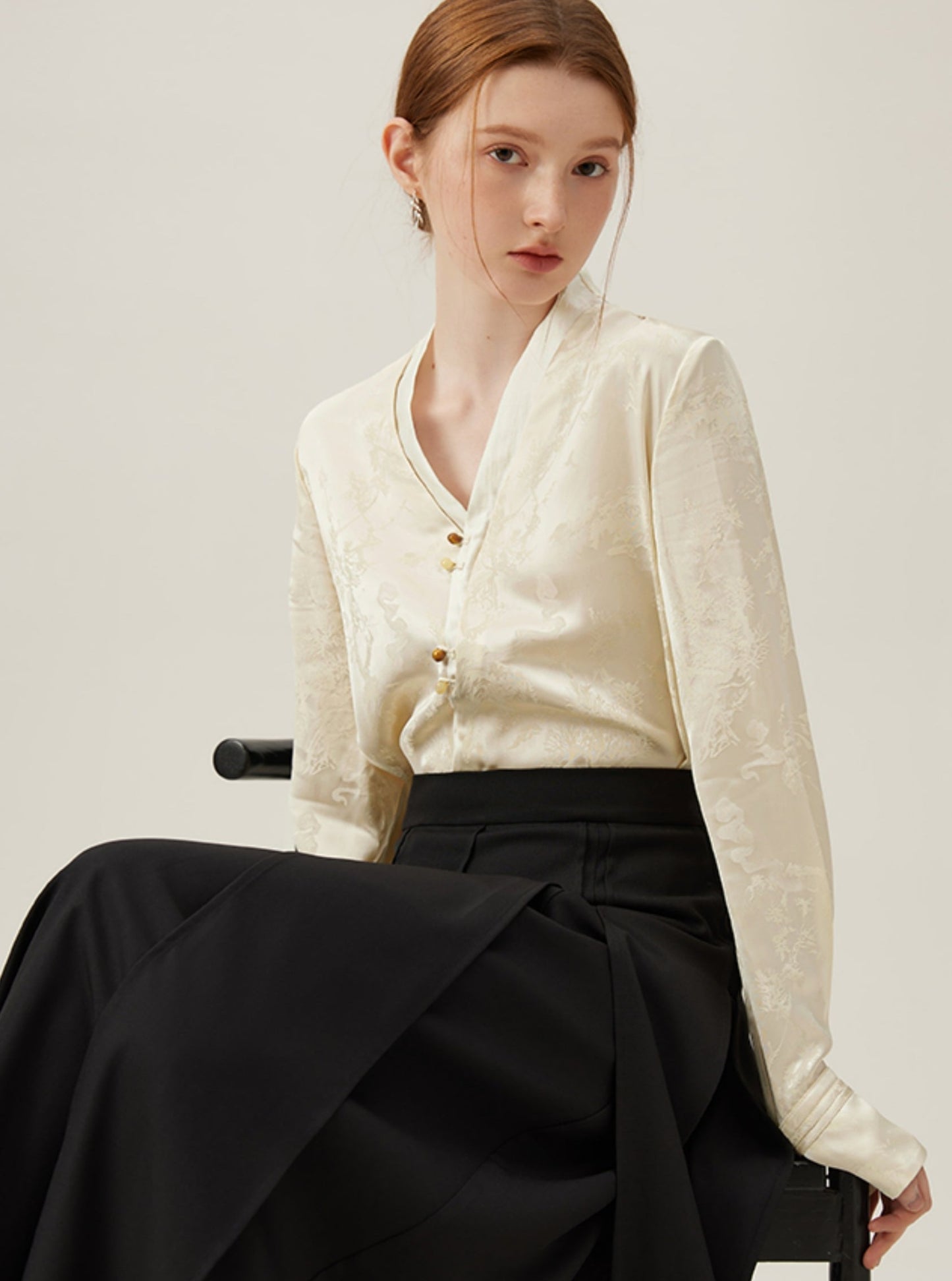 블랙 하이웨이스트 호스 페이스 스커트