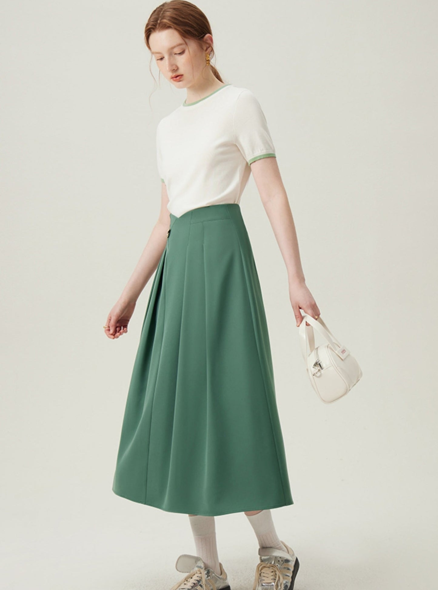 라운드 넥 숄더 반팔 티셔츠