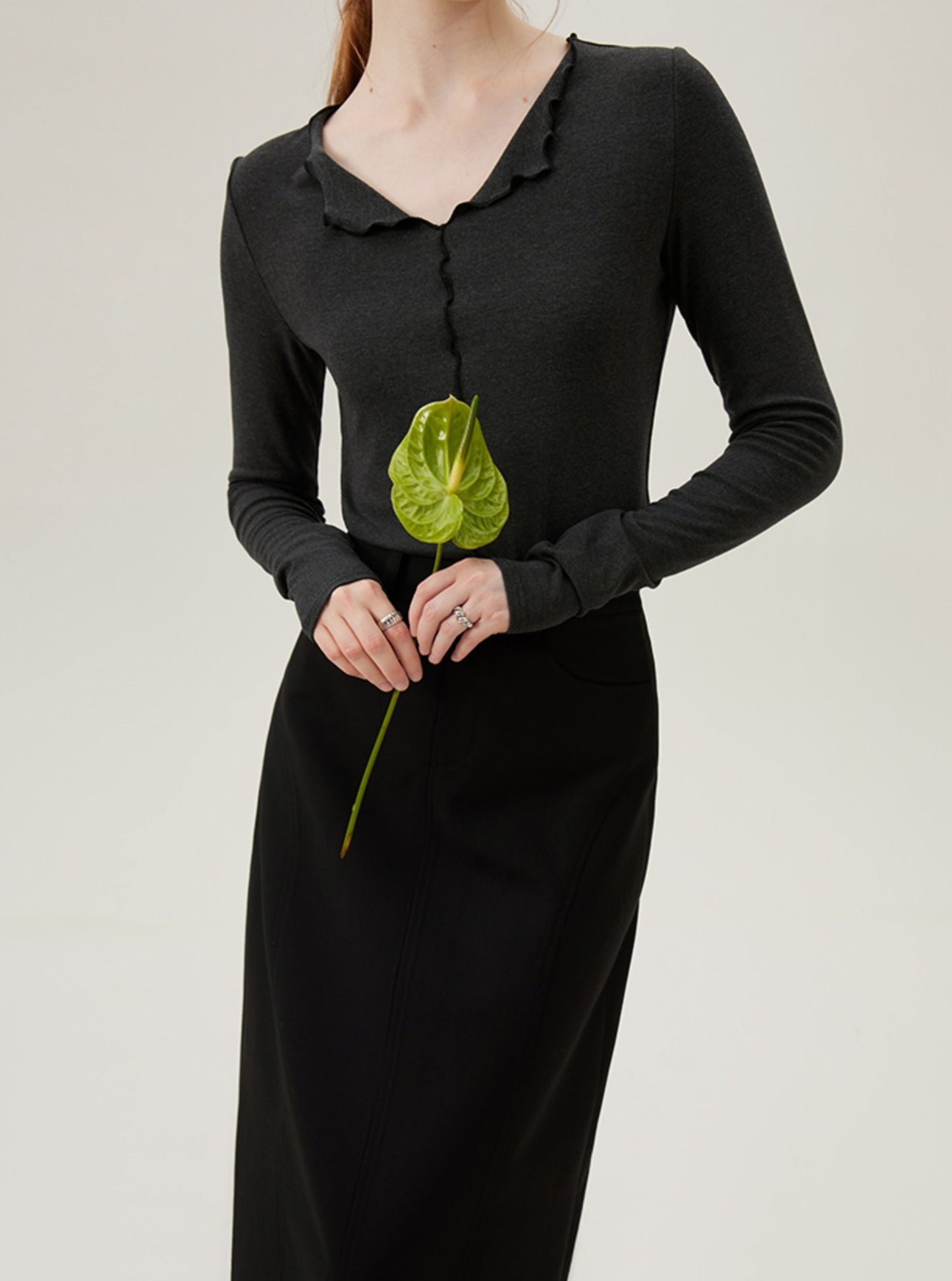 브이넥 니트 베이스 레이어 탑