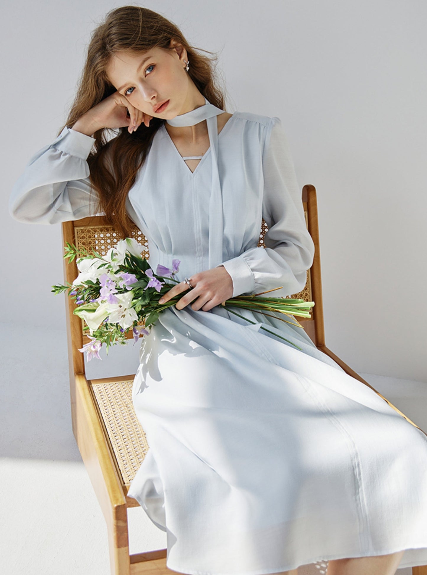 Französisches Temperament Streamer V-Ausschnitt Kleid