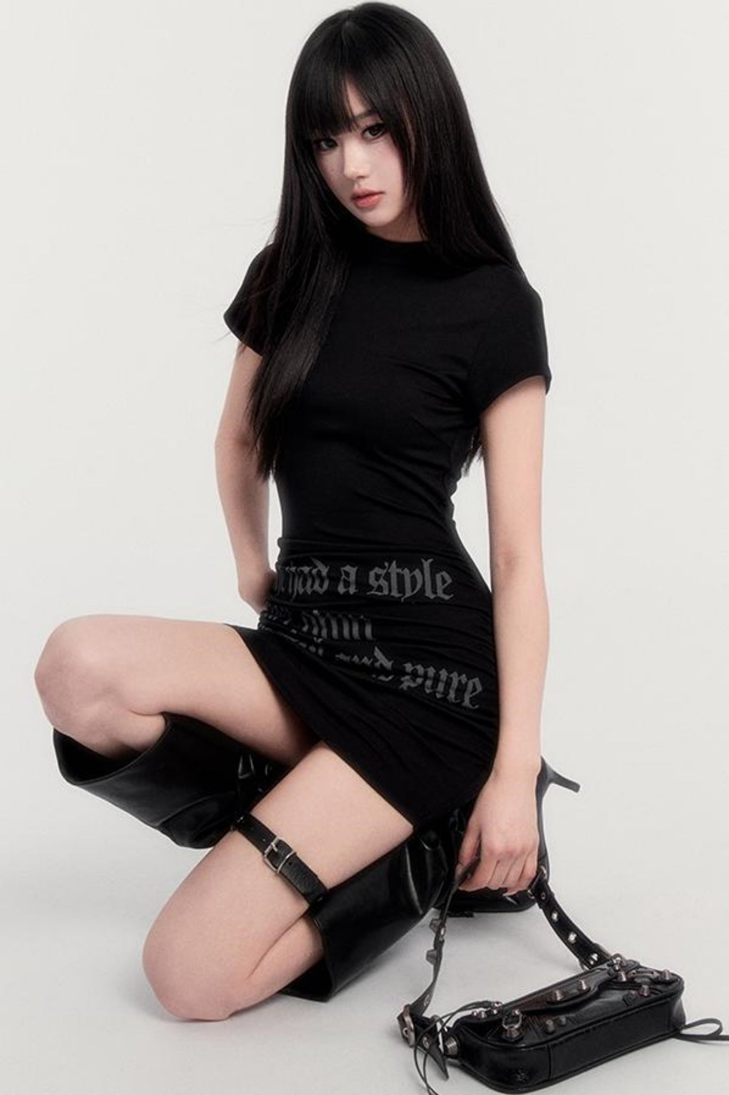 Backless Pleated Hip Knit Dress