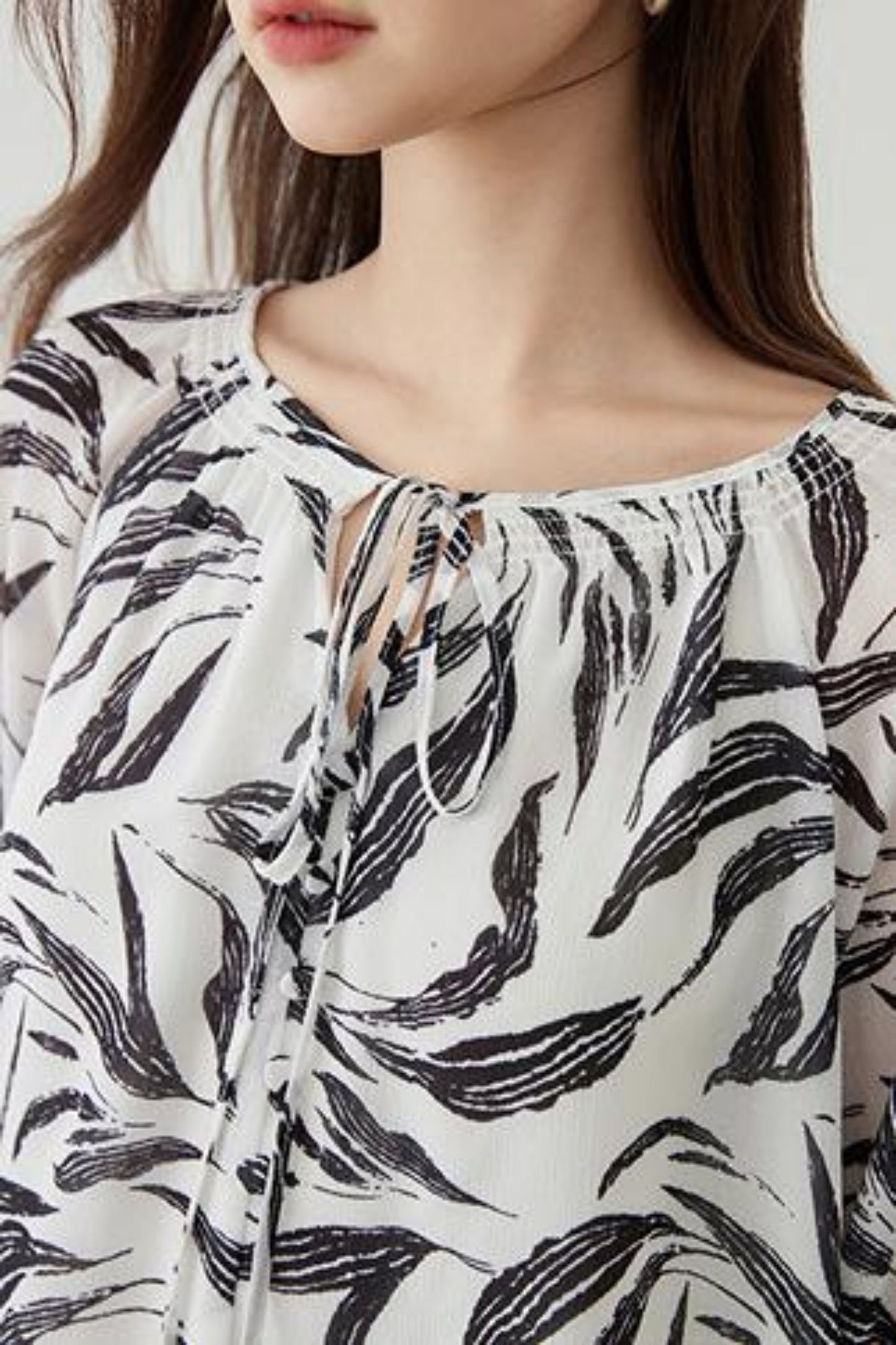 Floral Lantern Sleeve Blouse