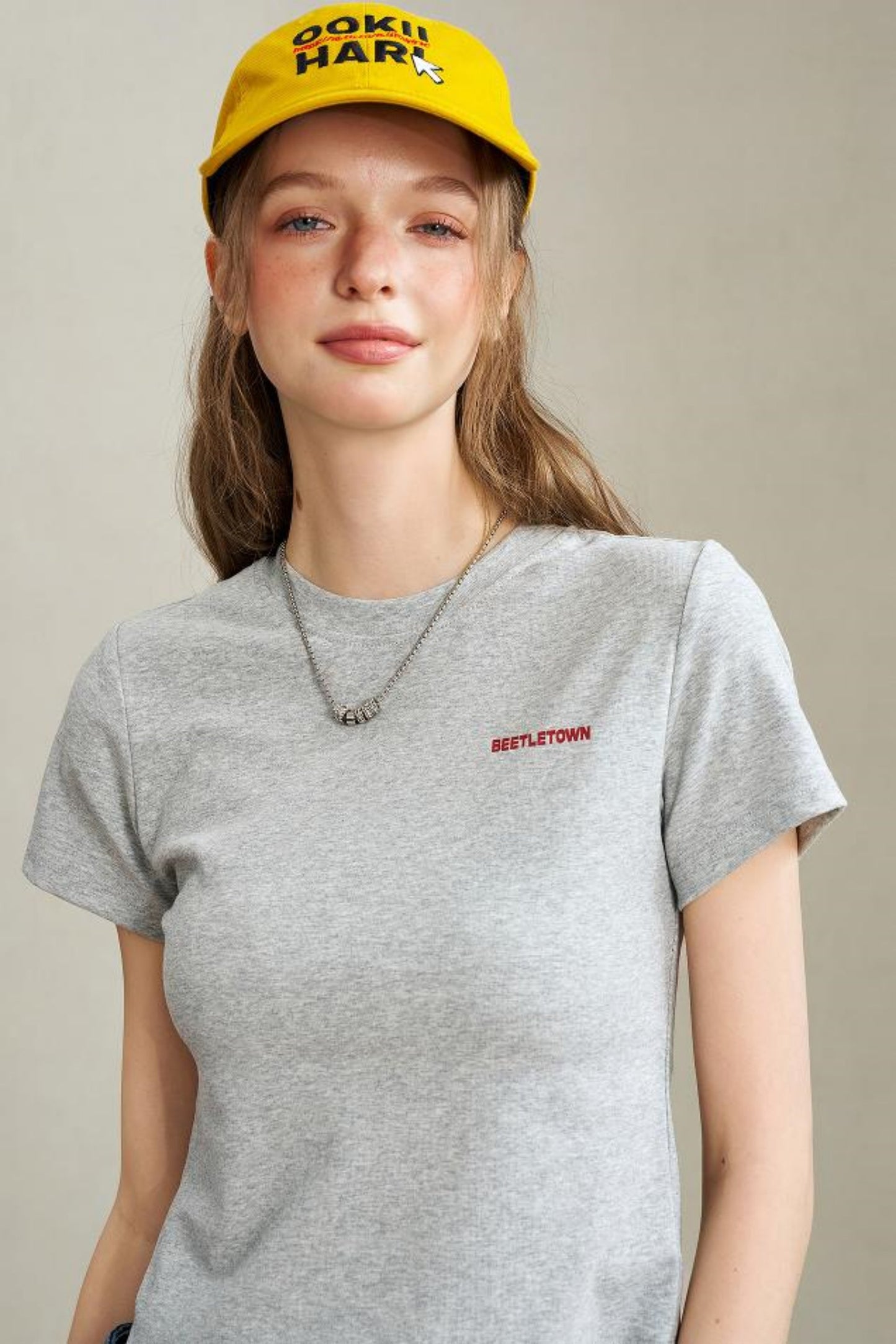 Slim Shoulder Embroidery Graphic T-Shirt