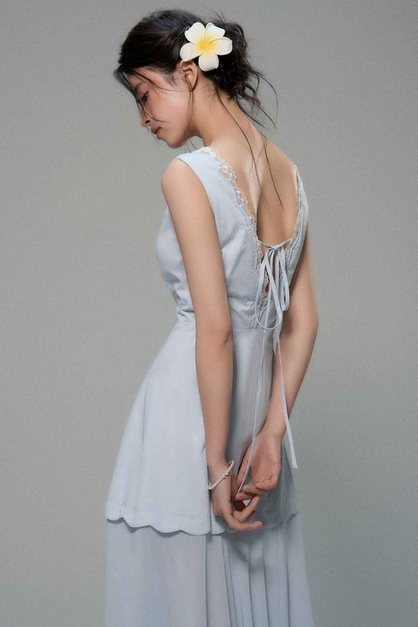 Elegant Sleeveless Blue Dress